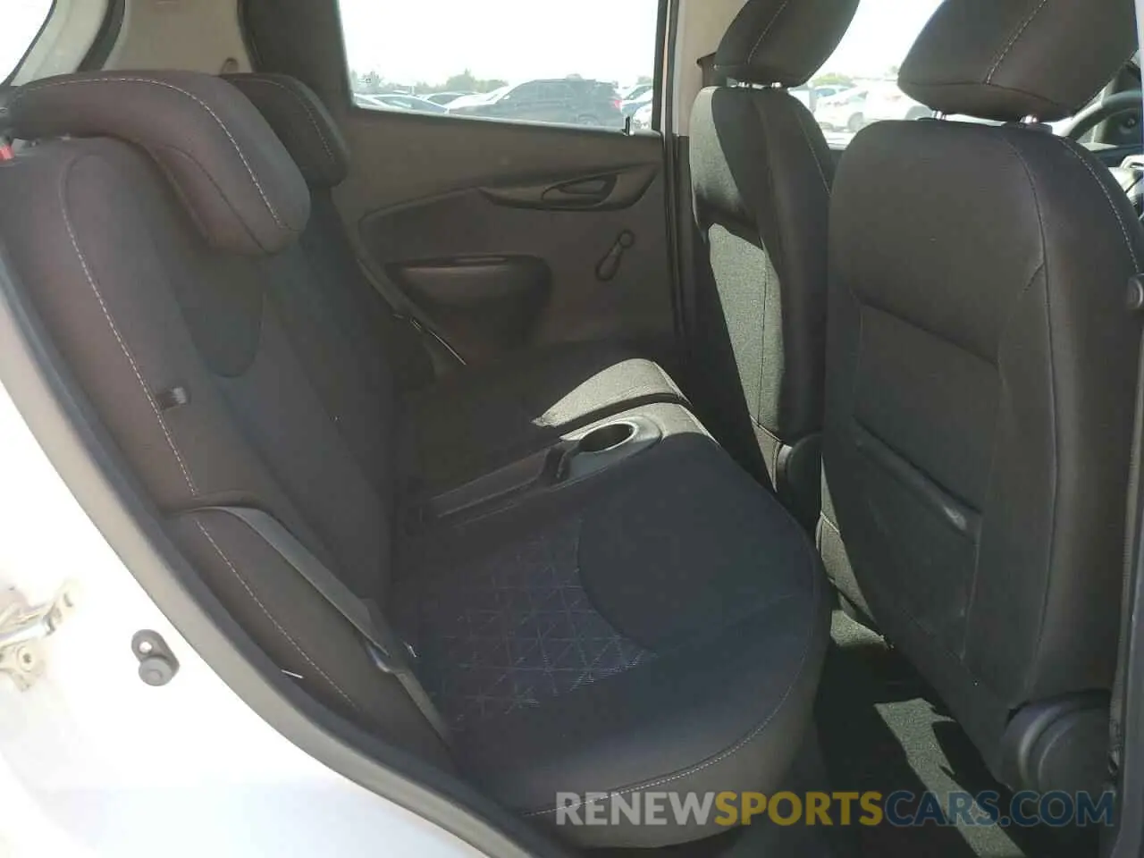10 Photograph of a damaged car KL8CB6SA2LC480330 CHEVROLET SPARK 2020