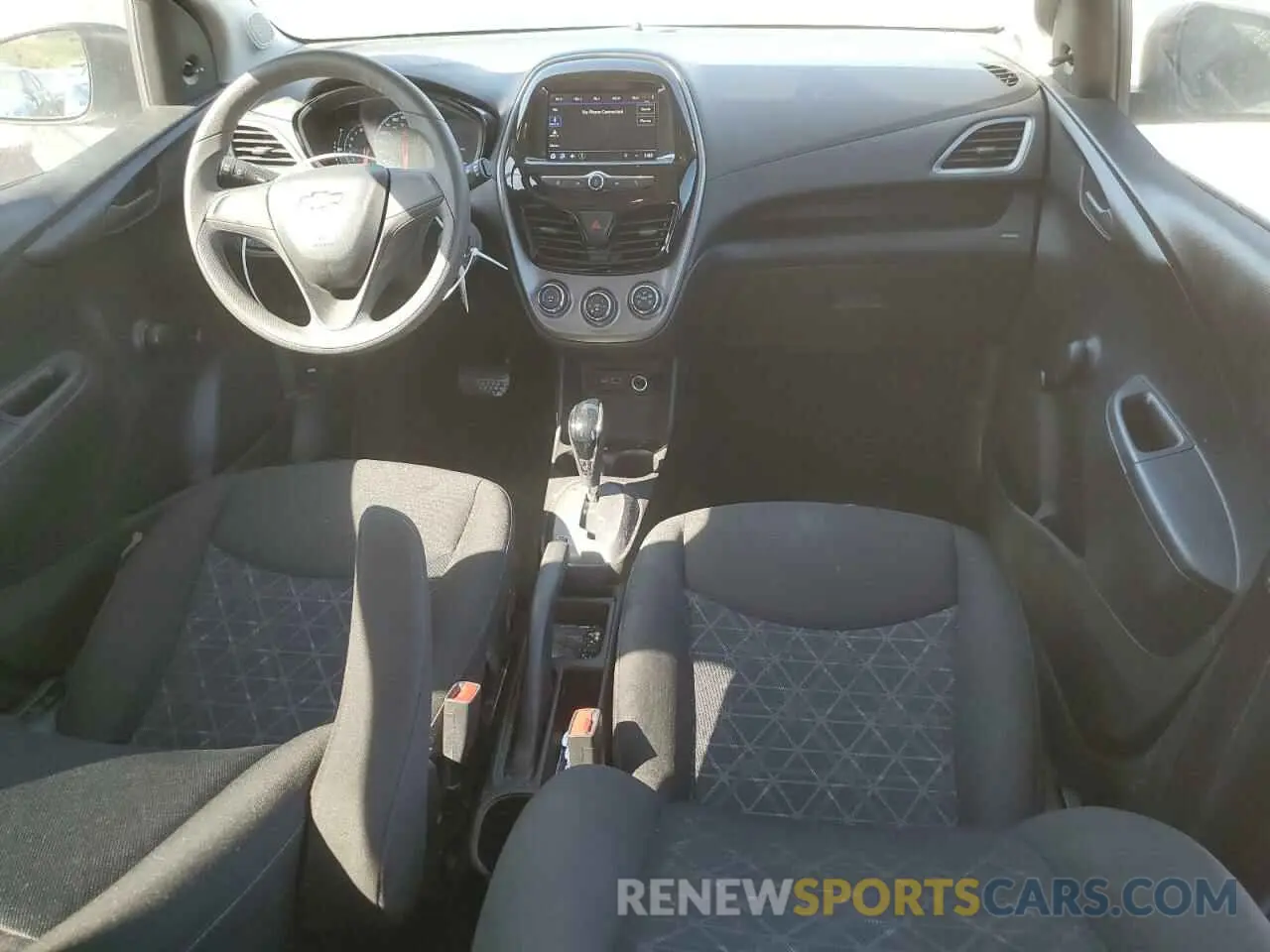 8 Photograph of a damaged car KL8CB6SA2LC480330 CHEVROLET SPARK 2020