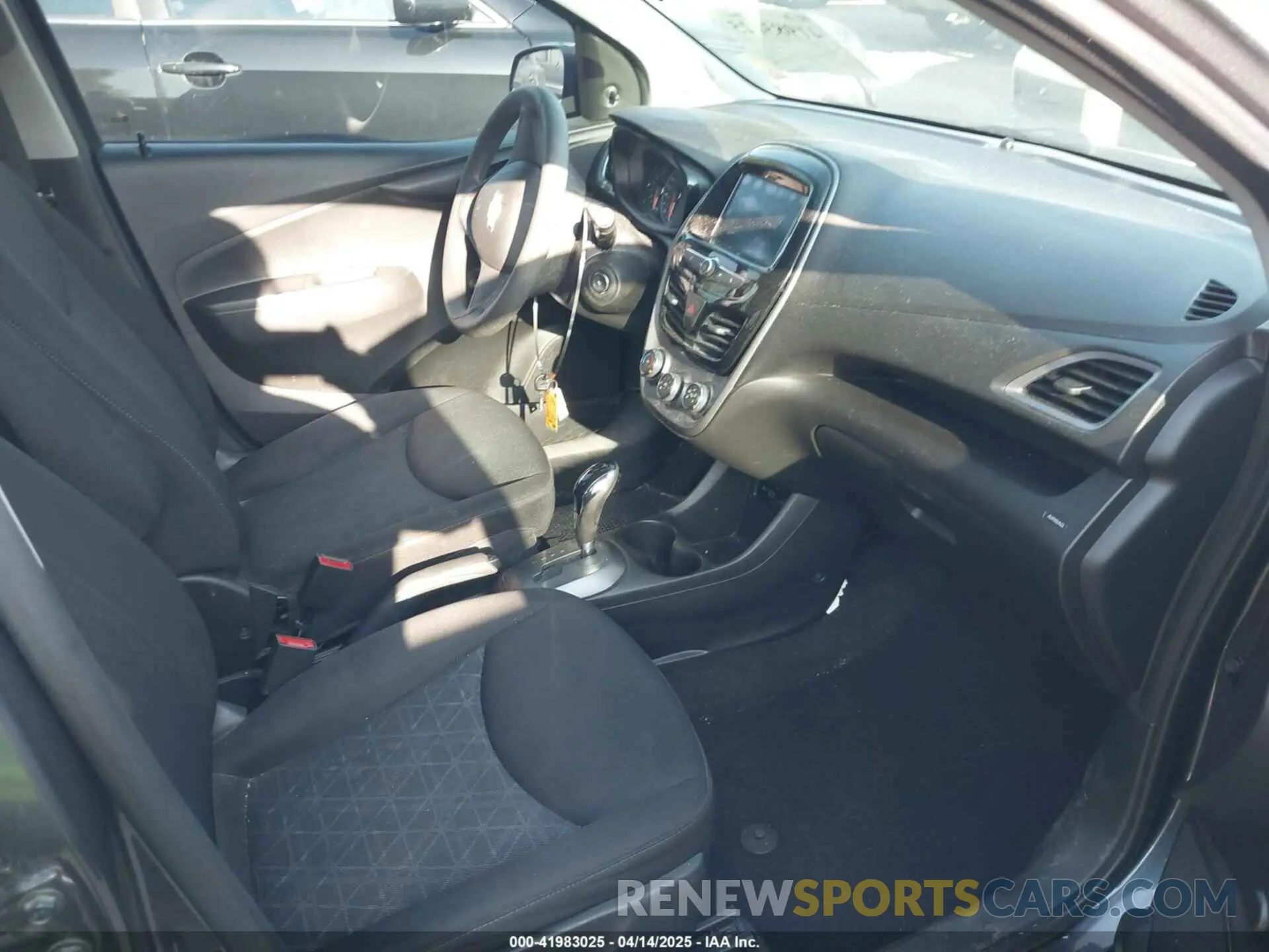 5 Photograph of a damaged car KL8CB6SA3LC412974 CHEVROLET SPARK 2020