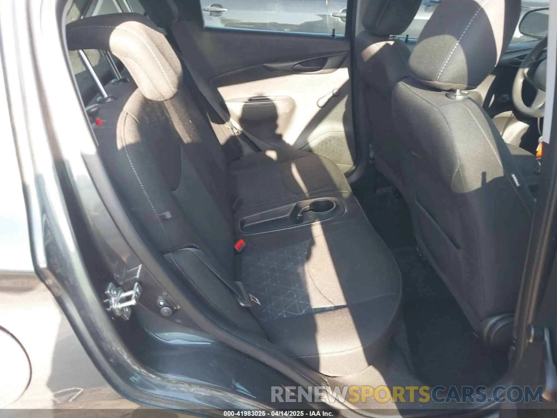 8 Photograph of a damaged car KL8CB6SA3LC412974 CHEVROLET SPARK 2020