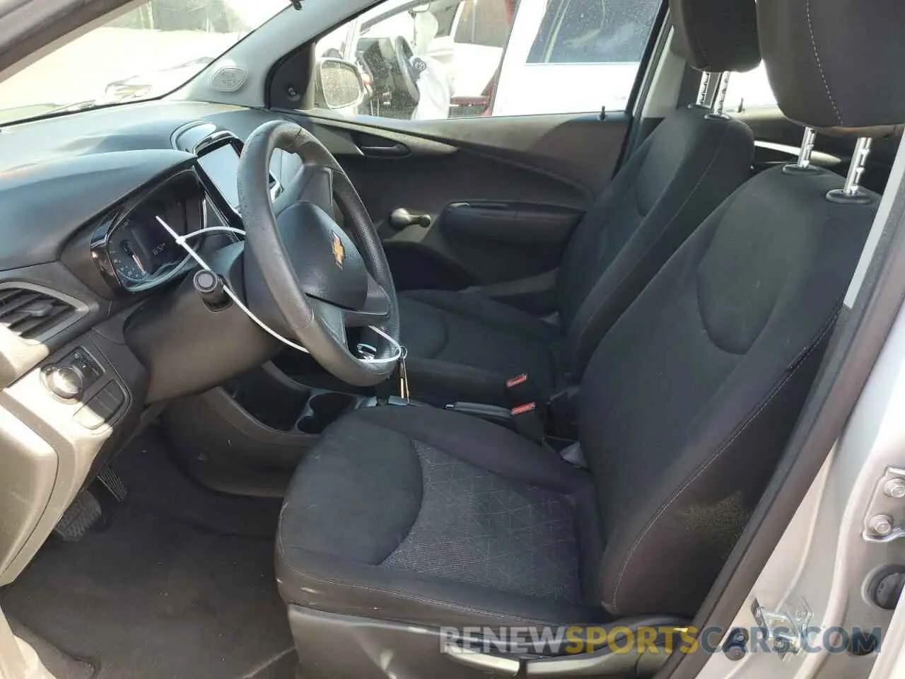 7 Photograph of a damaged car KL8CB6SA3LC460331 CHEVROLET SPARK 2020