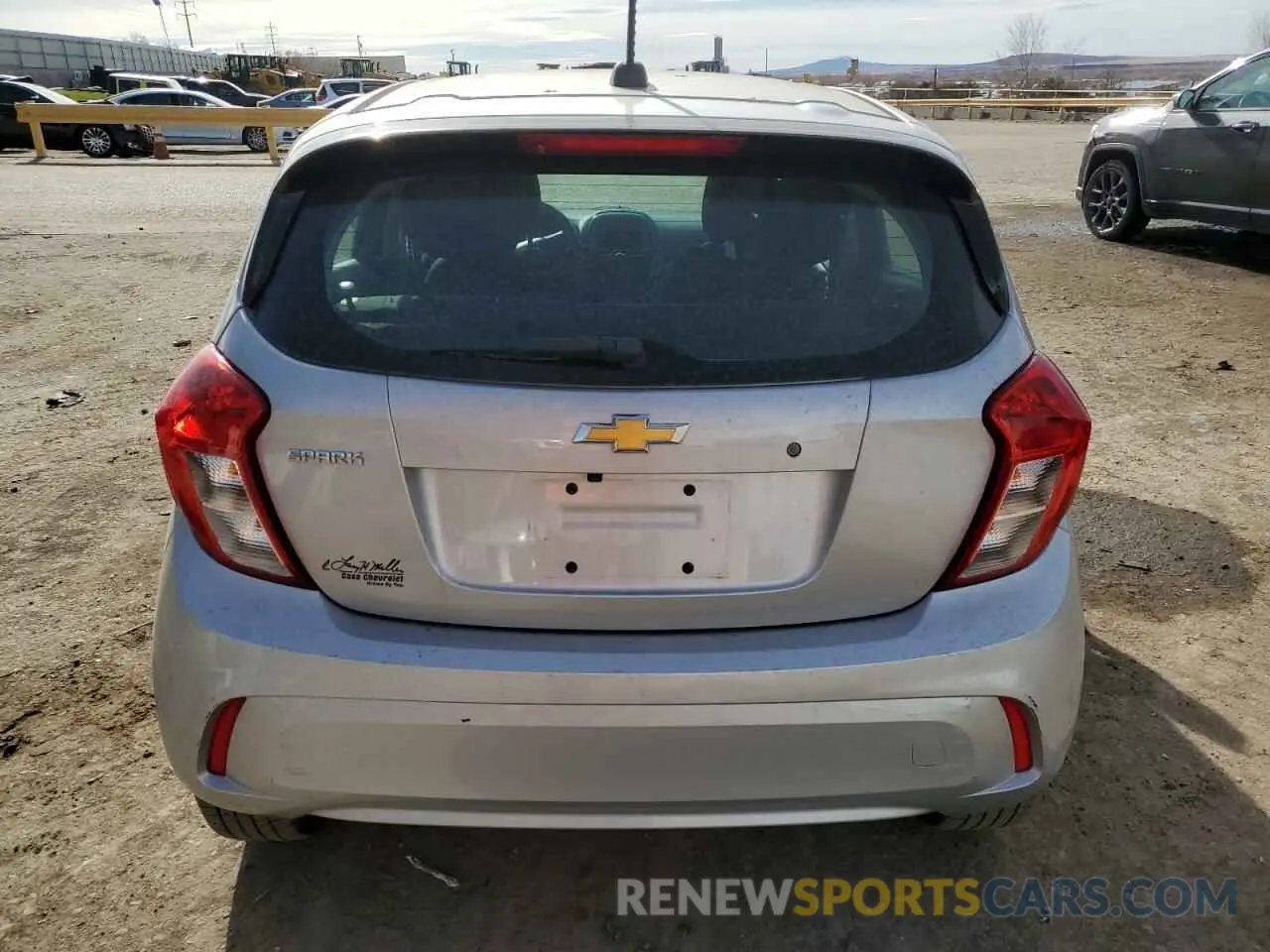 6 Photograph of a damaged car KL8CB6SA3LC472785 CHEVROLET SPARK 2020