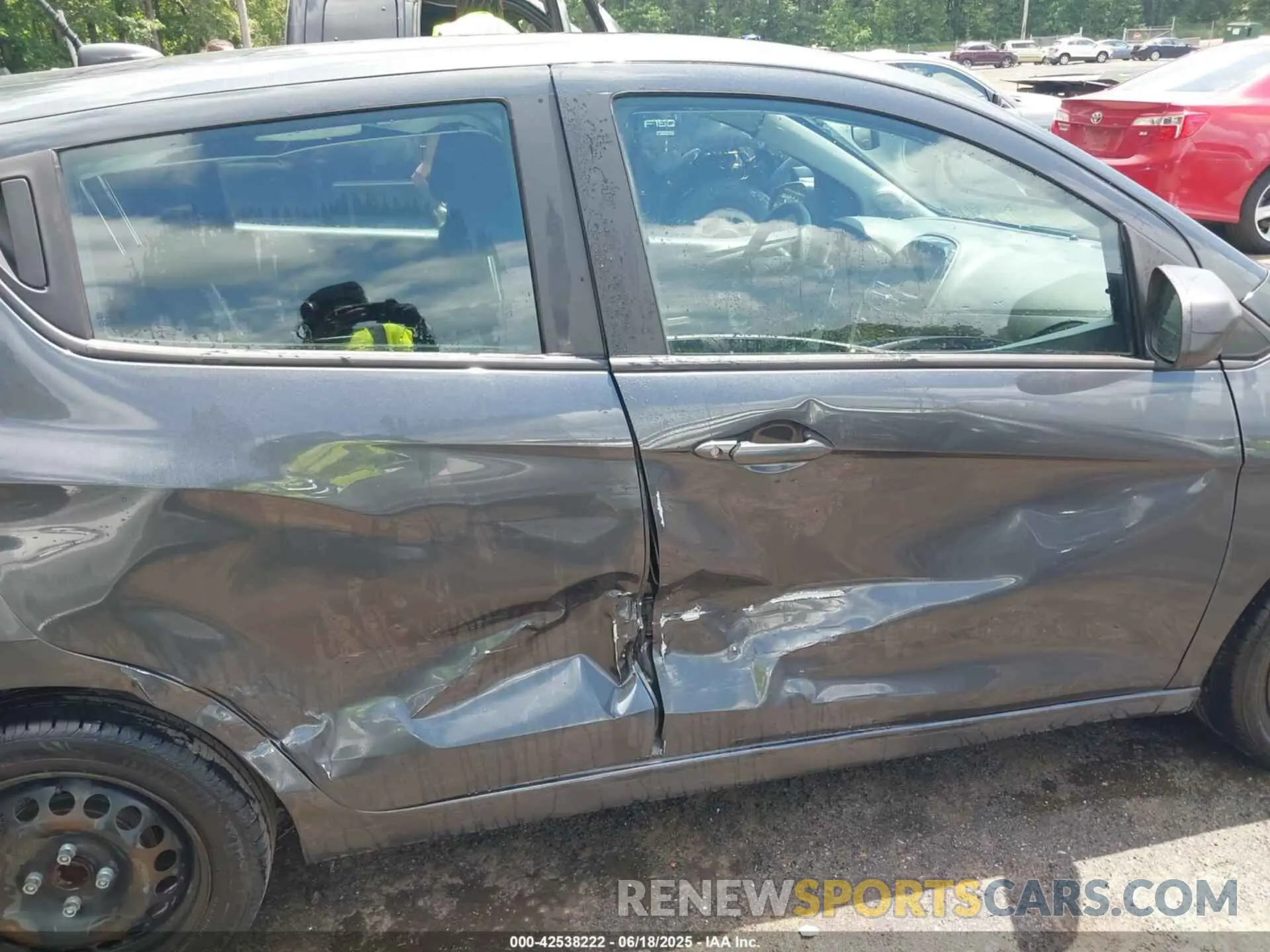 6 Photograph of a damaged car KL8CB6SA3LC474794 CHEVROLET SPARK 2020