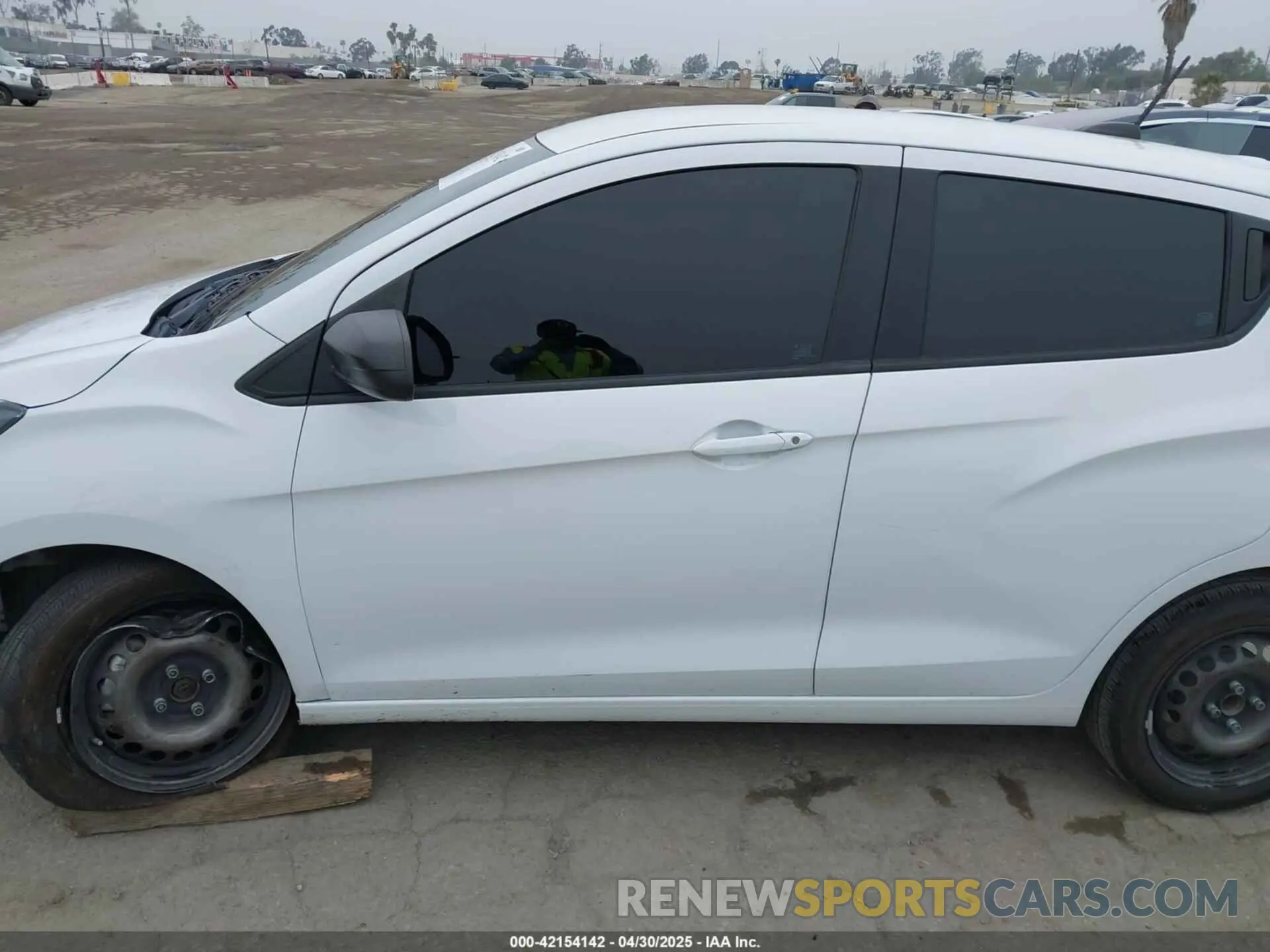 14 Photograph of a damaged car KL8CB6SA4LC403264 CHEVROLET SPARK 2020