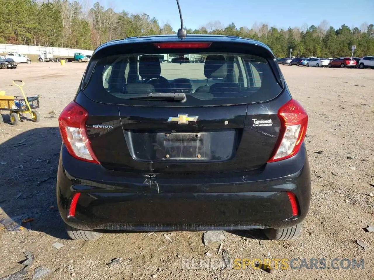 6 Photograph of a damaged car KL8CB6SA4LC413180 CHEVROLET SPARK 2020