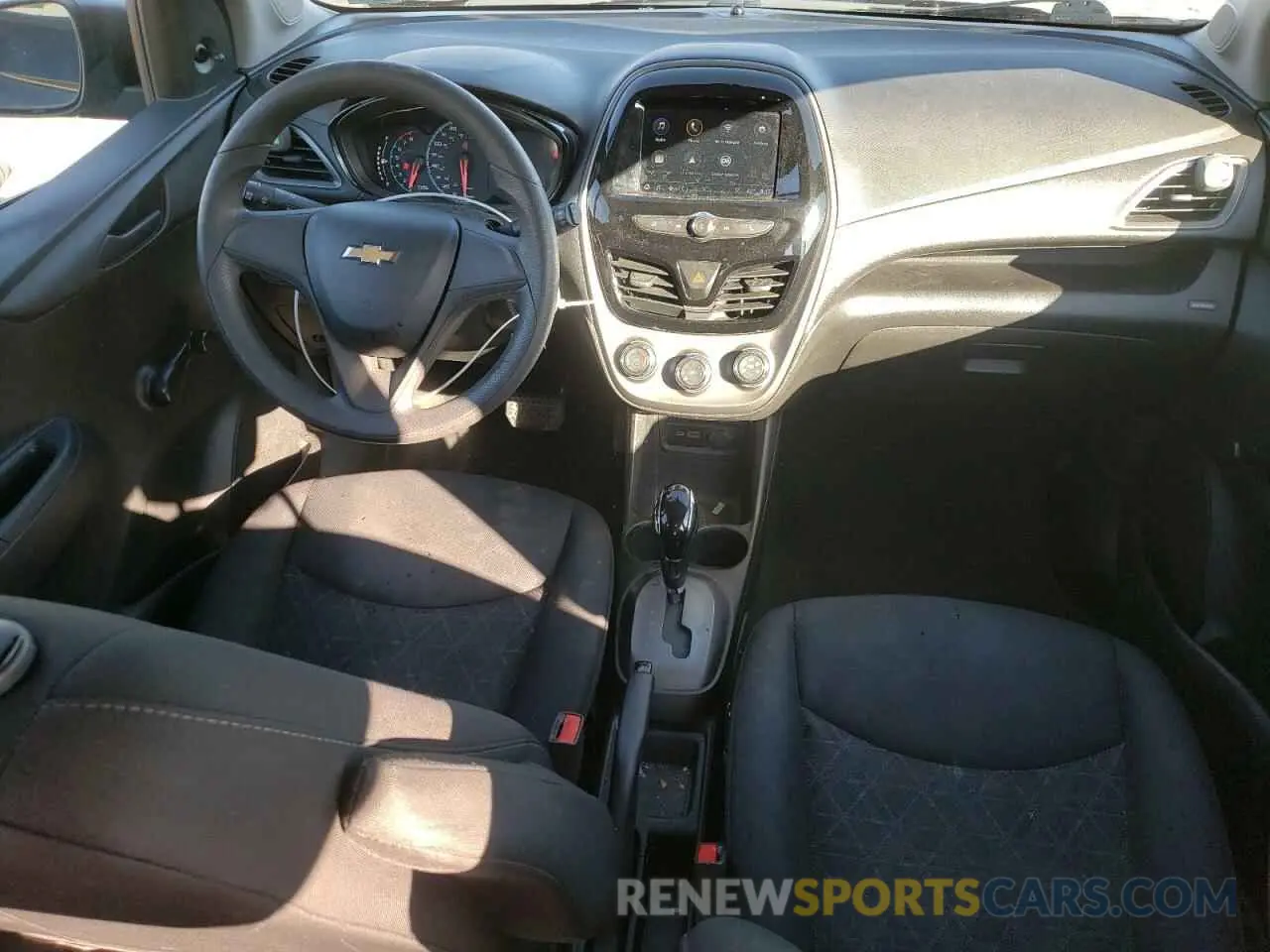 8 Photograph of a damaged car KL8CB6SA4LC413180 CHEVROLET SPARK 2020