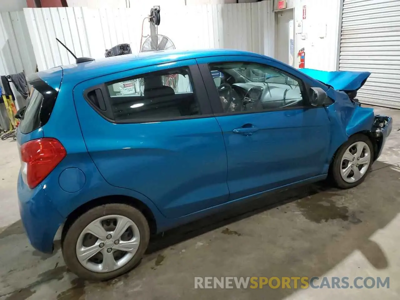 3 Photograph of a damaged car KL8CB6SA4LC424163 CHEVROLET SPARK 2020