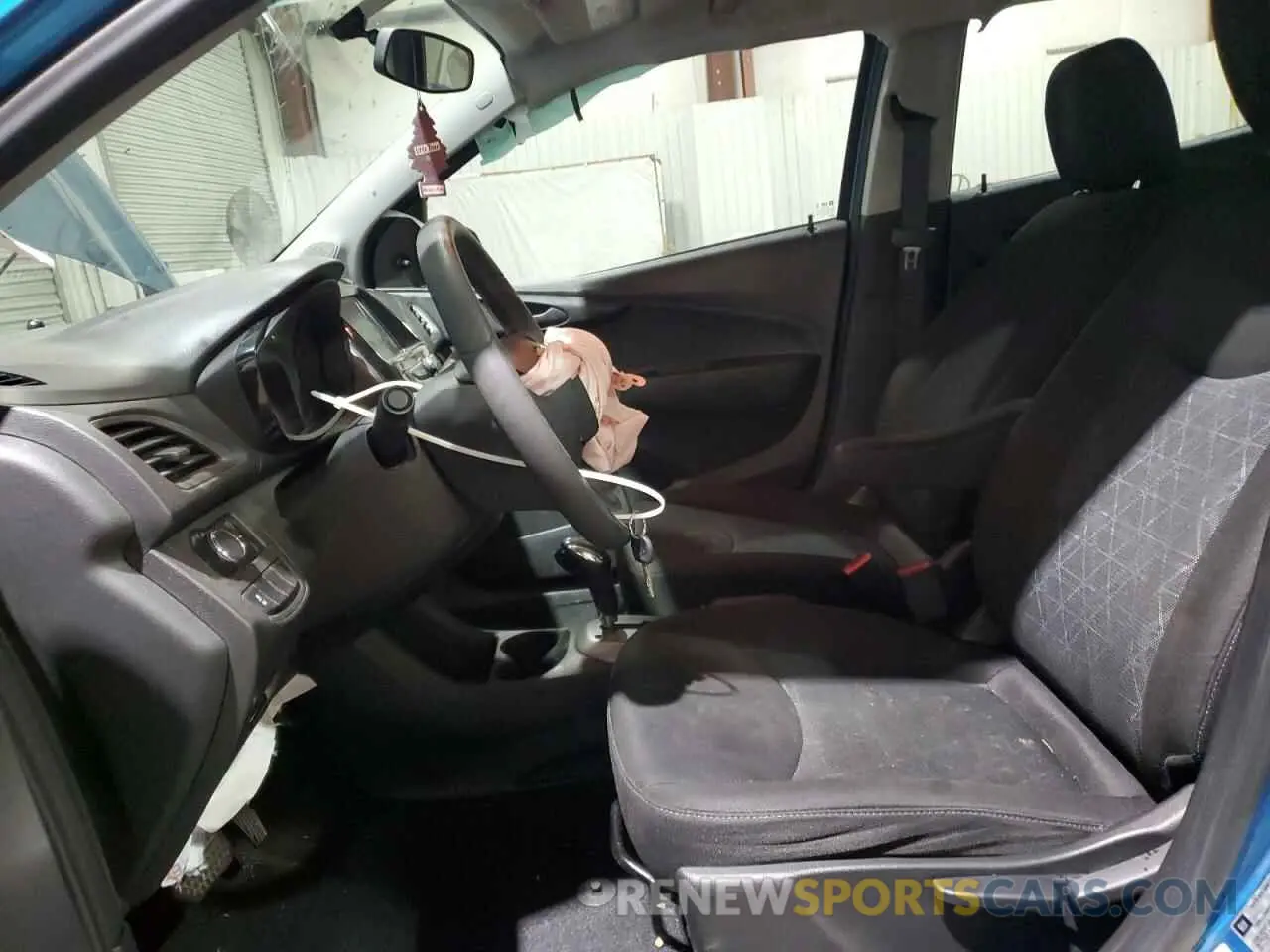 7 Photograph of a damaged car KL8CB6SA4LC424163 CHEVROLET SPARK 2020