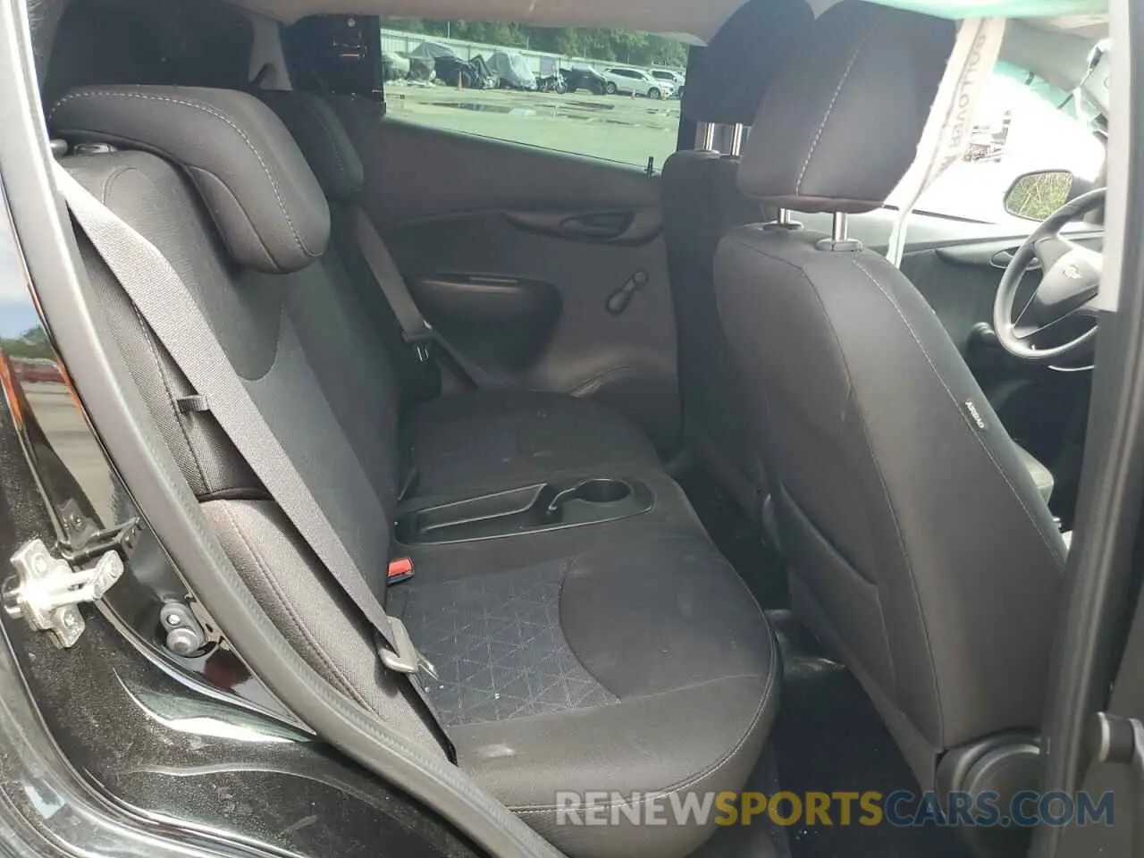 10 Photograph of a damaged car KL8CB6SA4LC445580 CHEVROLET SPARK 2020