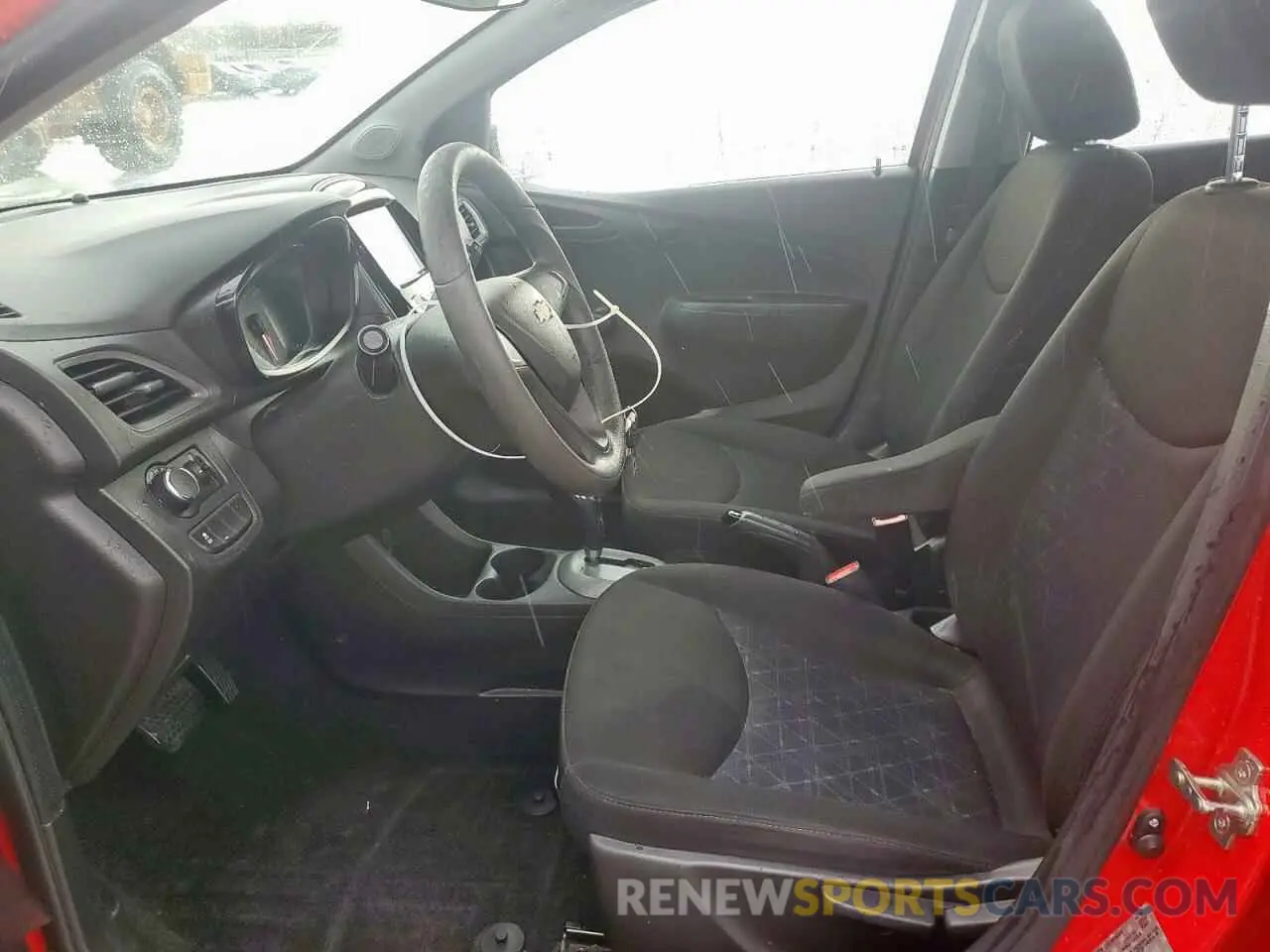 7 Photograph of a damaged car KL8CB6SA5LC400387 CHEVROLET SPARK 2020