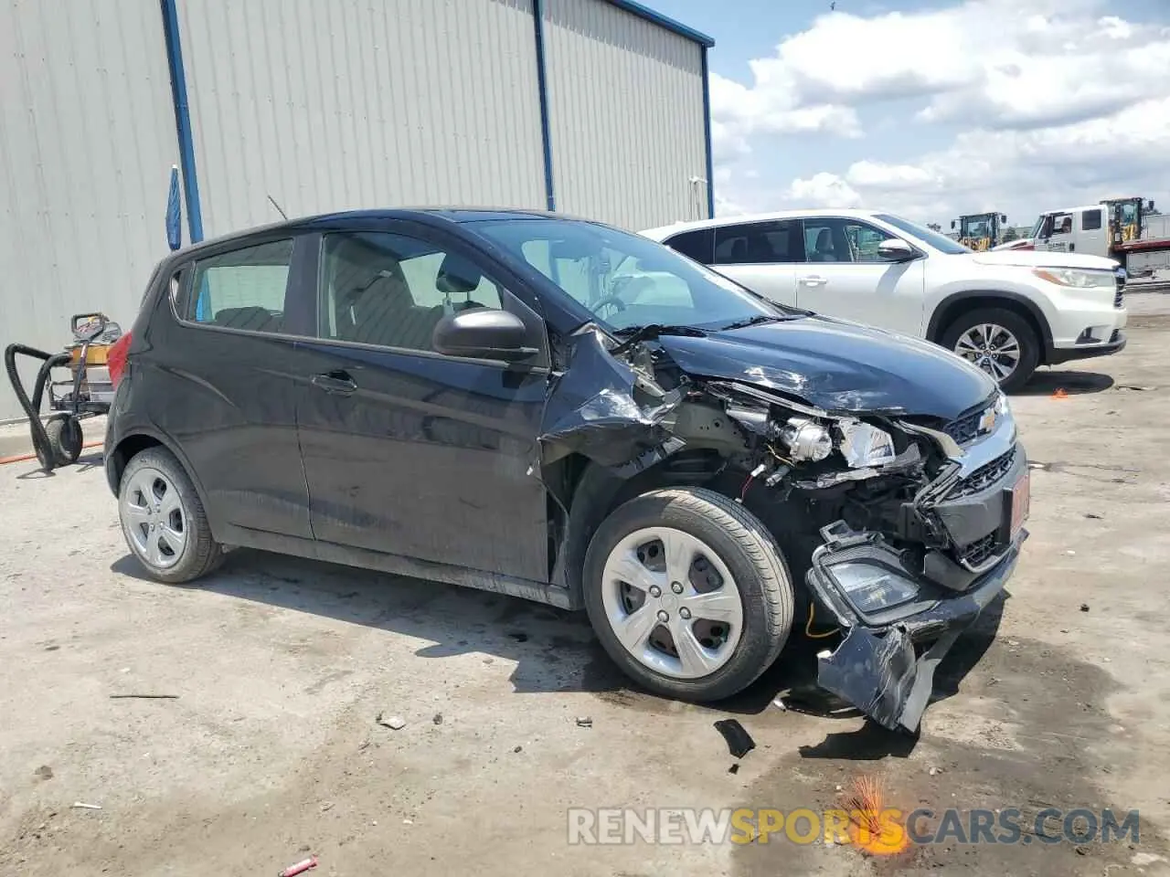4 Photograph of a damaged car KL8CB6SA5LC407758 CHEVROLET SPARK 2020