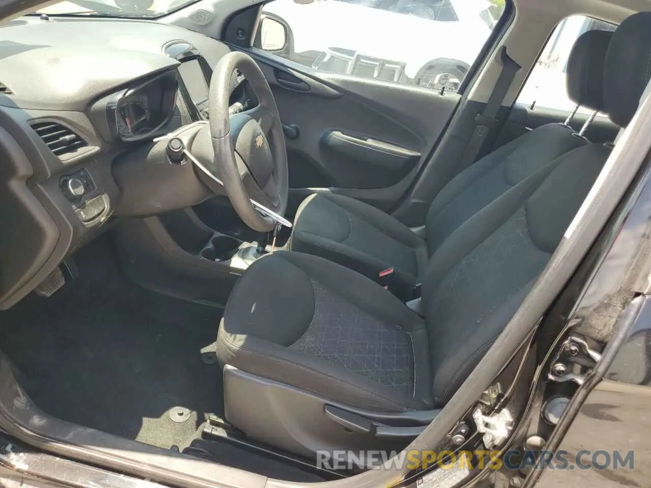 7 Photograph of a damaged car KL8CB6SA5LC407758 CHEVROLET SPARK 2020
