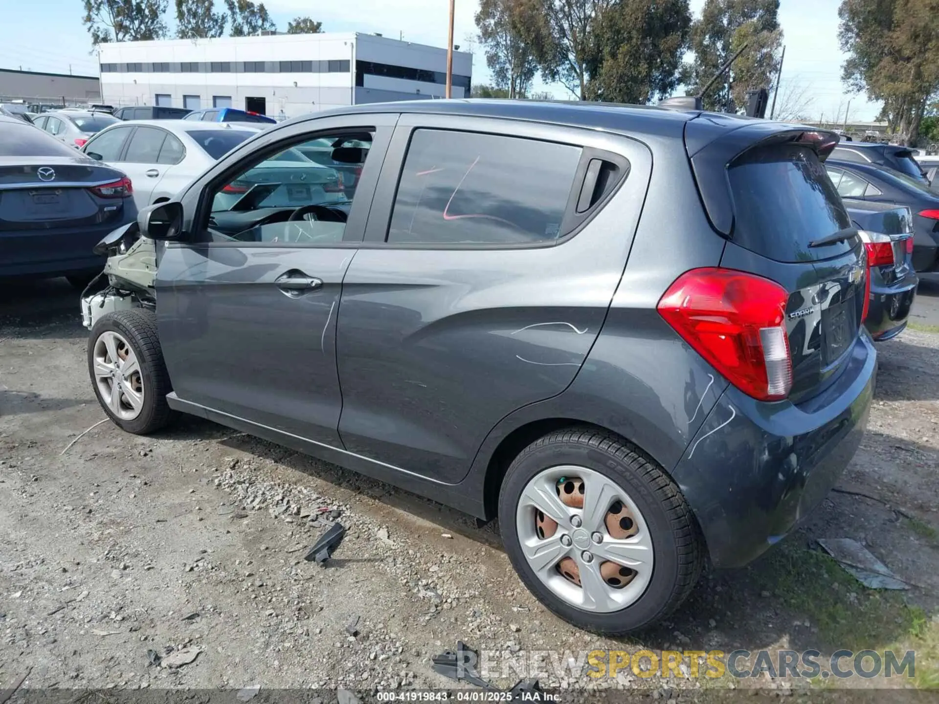 3 Photograph of a damaged car KL8CB6SA5LC429503 CHEVROLET SPARK 2020