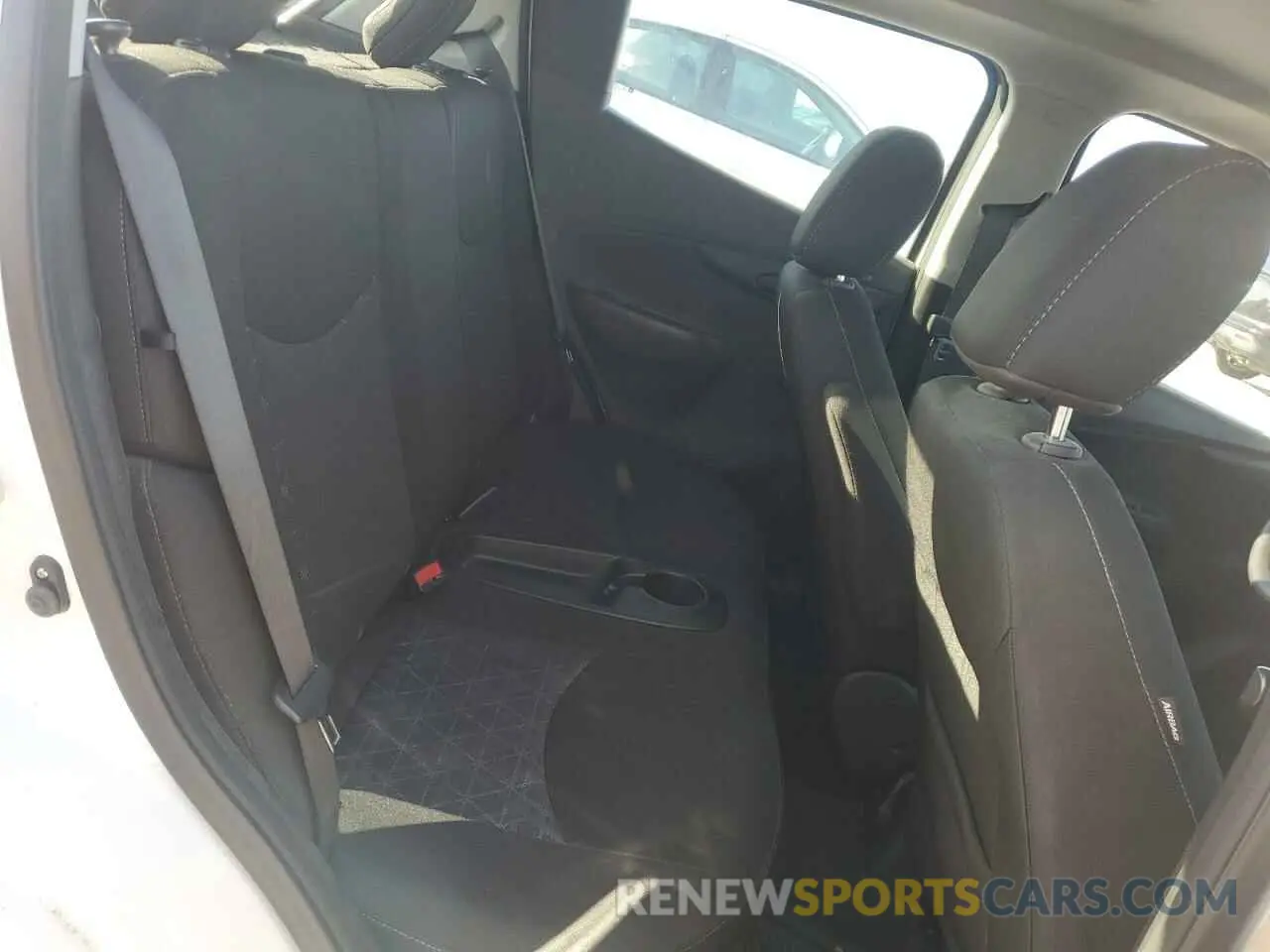 10 Photograph of a damaged car KL8CB6SA5LC464980 CHEVROLET SPARK 2020