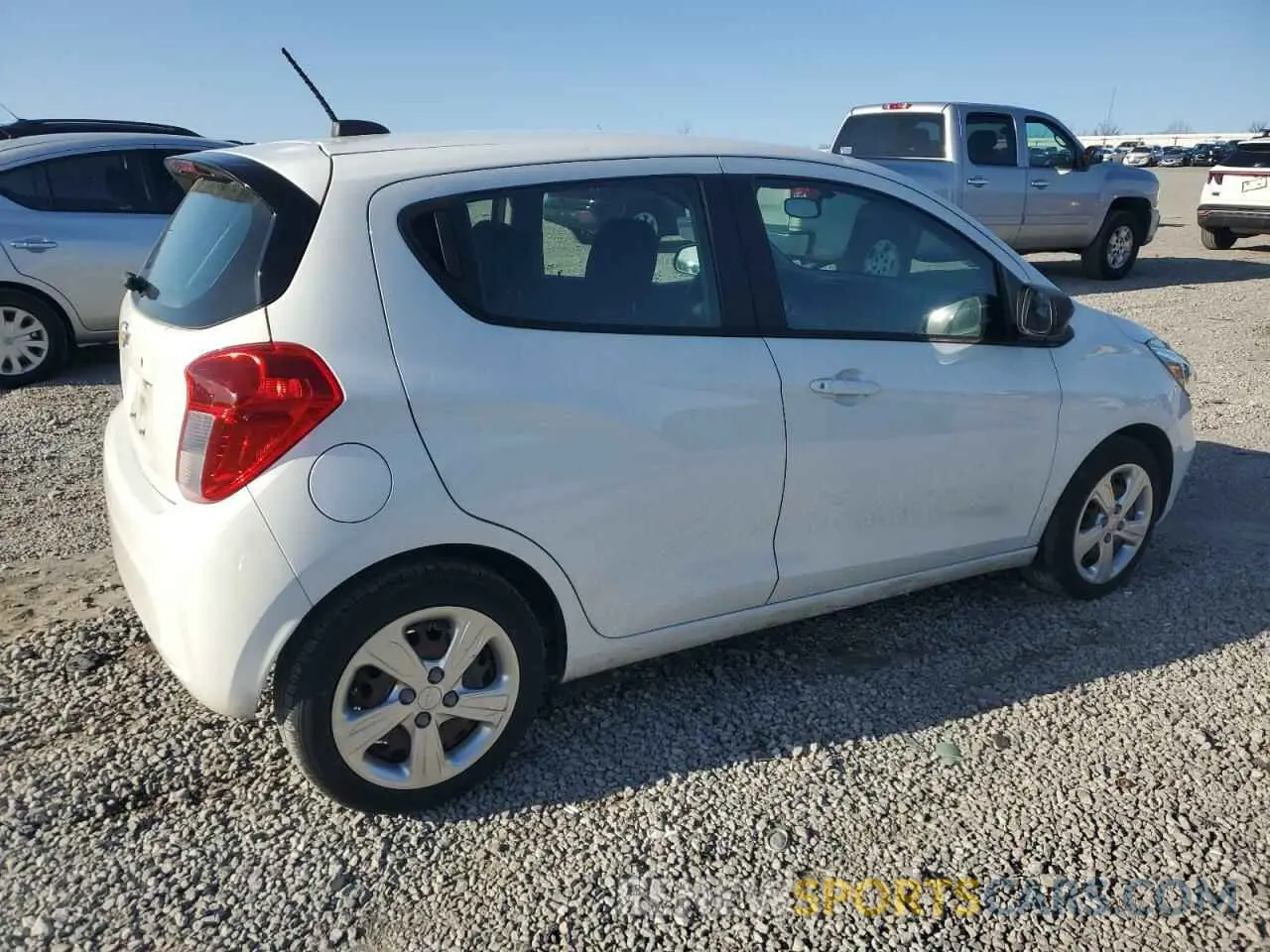 3 Photograph of a damaged car KL8CB6SA5LC464980 CHEVROLET SPARK 2020