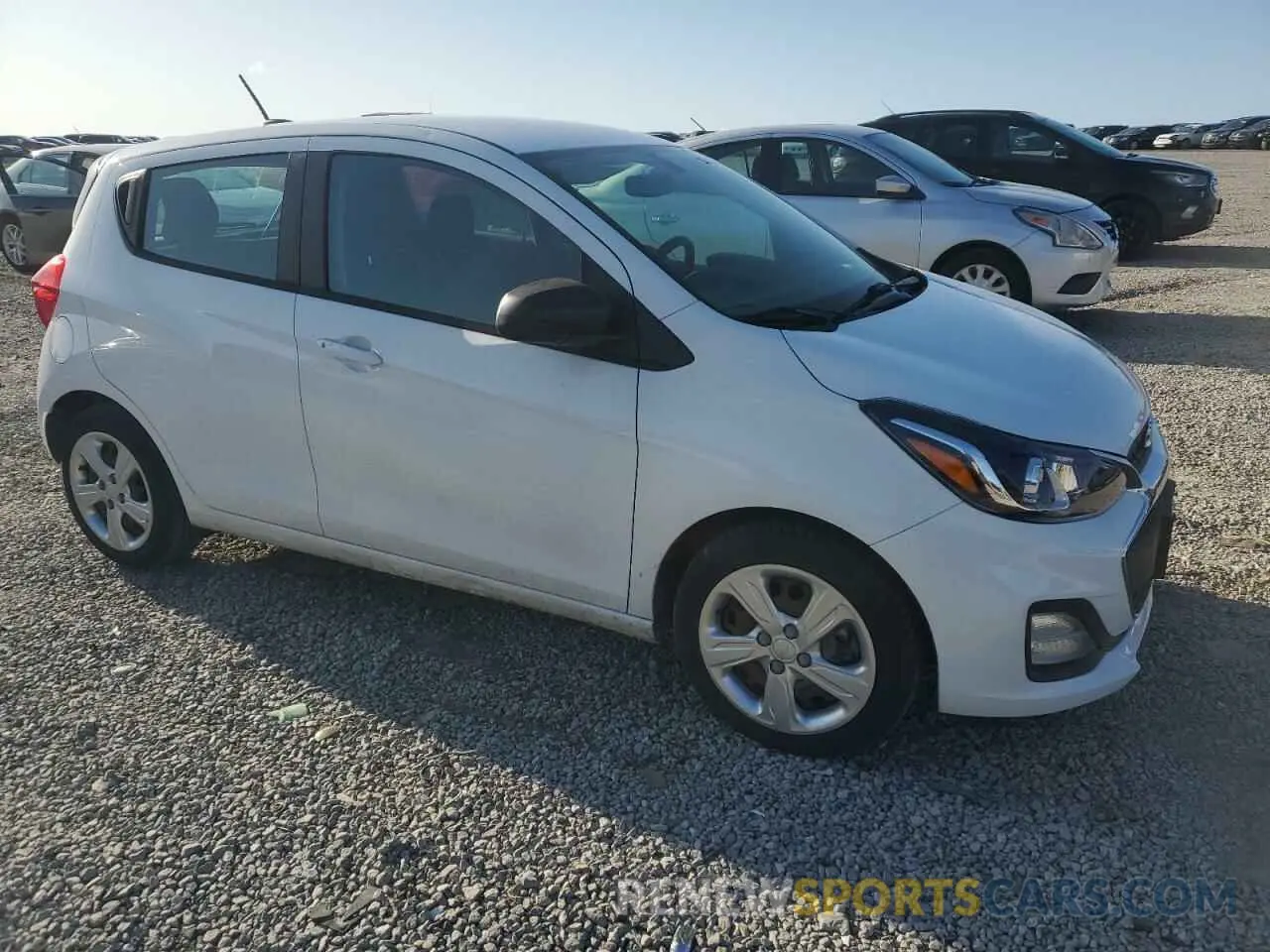 4 Photograph of a damaged car KL8CB6SA5LC464980 CHEVROLET SPARK 2020