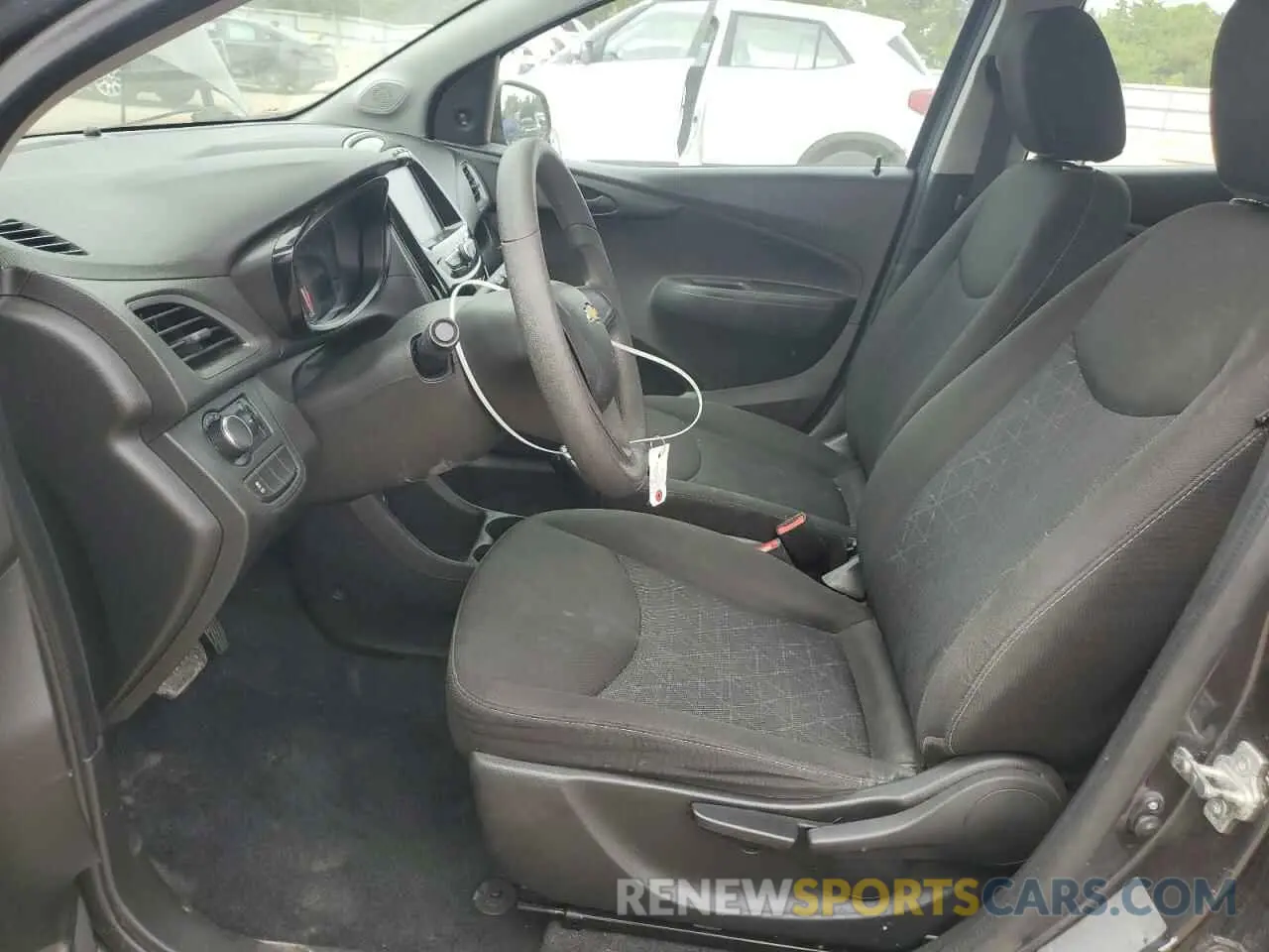 7 Photograph of a damaged car KL8CB6SA6LC462350 CHEVROLET SPARK 2020