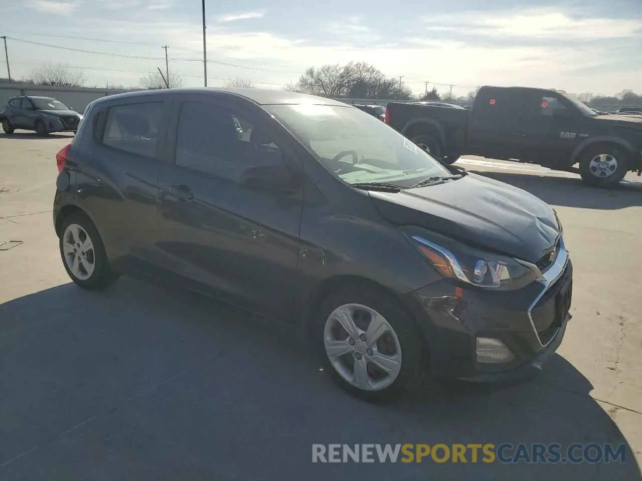 4 Photograph of a damaged car KL8CB6SA7LC409964 CHEVROLET SPARK 2020