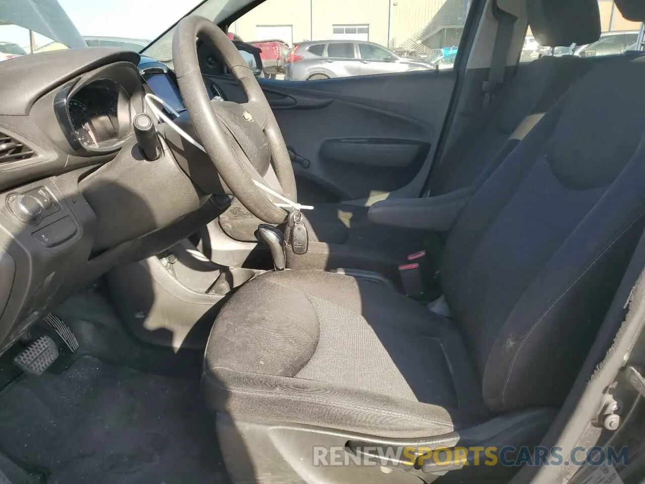7 Photograph of a damaged car KL8CB6SA7LC409964 CHEVROLET SPARK 2020