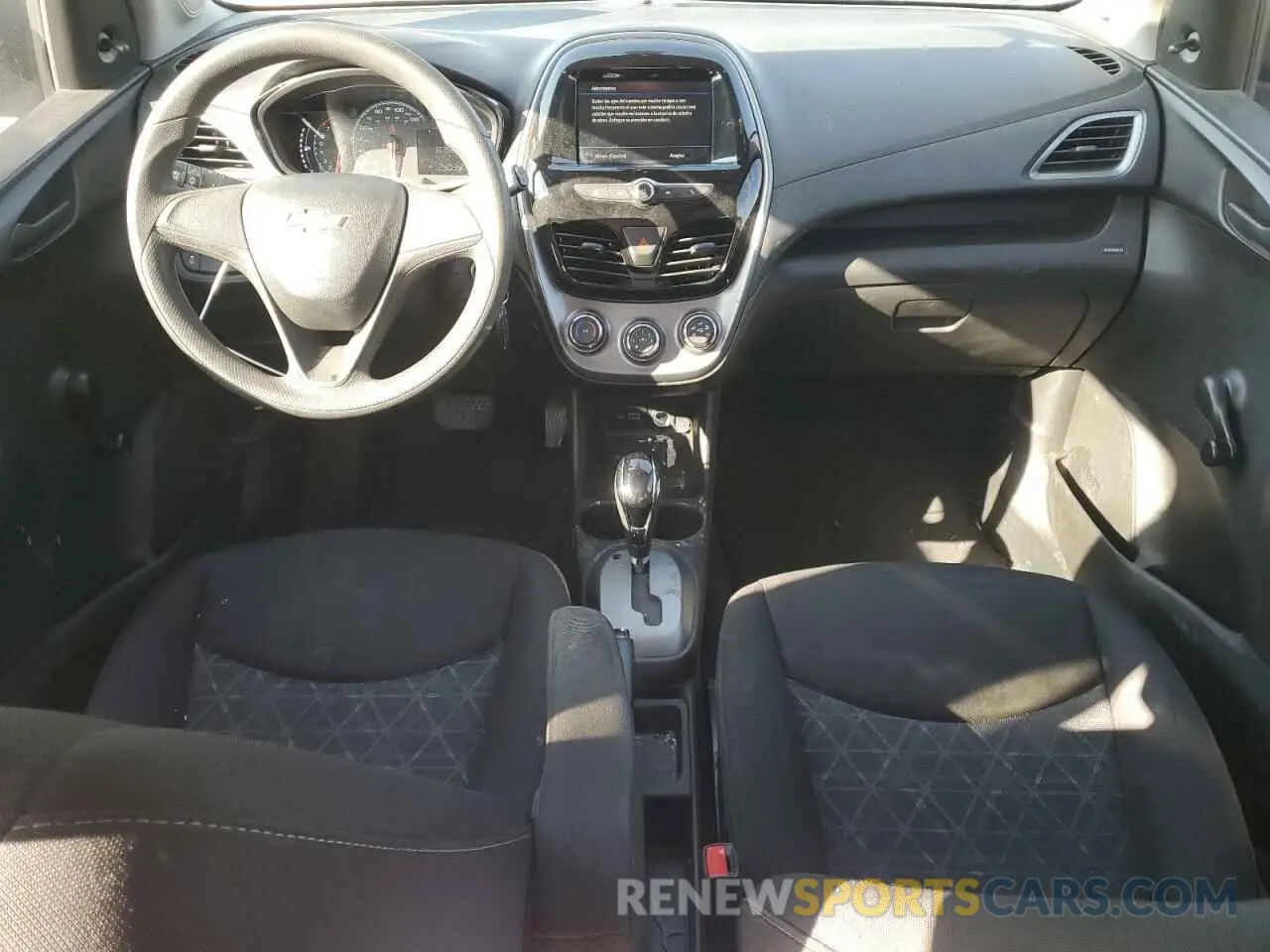 8 Photograph of a damaged car KL8CB6SA7LC409964 CHEVROLET SPARK 2020