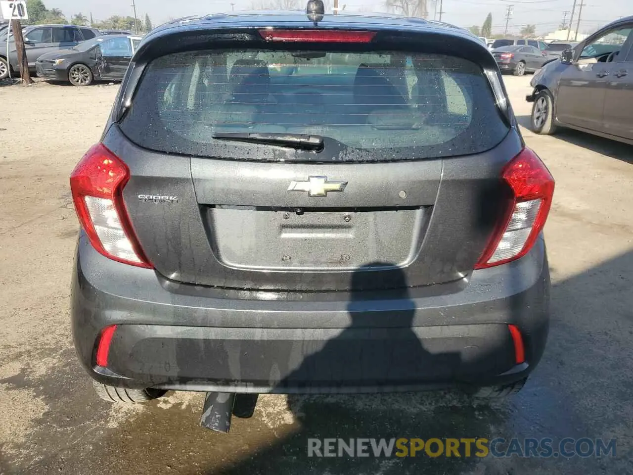 6 Photograph of a damaged car KL8CB6SA7LC458114 CHEVROLET SPARK 2020