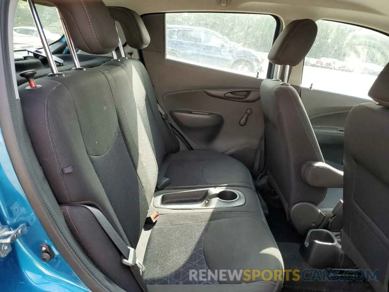 10 Photograph of a damaged car KL8CB6SA7LC460610 CHEVROLET SPARK 2020