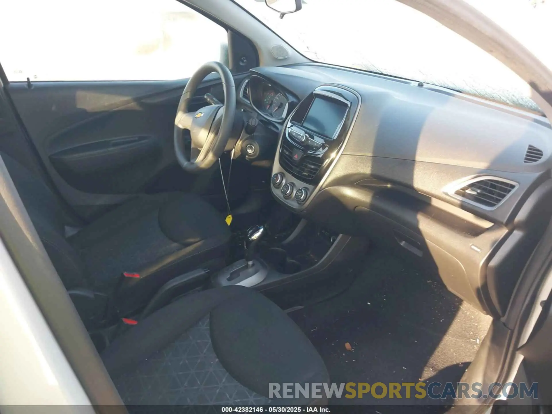 5 Photograph of a damaged car KL8CB6SA7LC478301 CHEVROLET SPARK 2020
