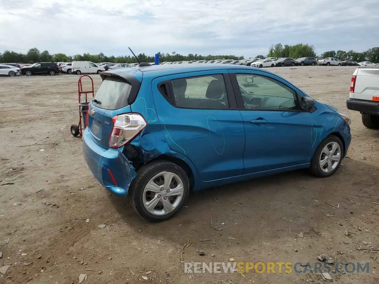 3 Photograph of a damaged car KL8CB6SA8LC407799 CHEVROLET SPARK 2020
