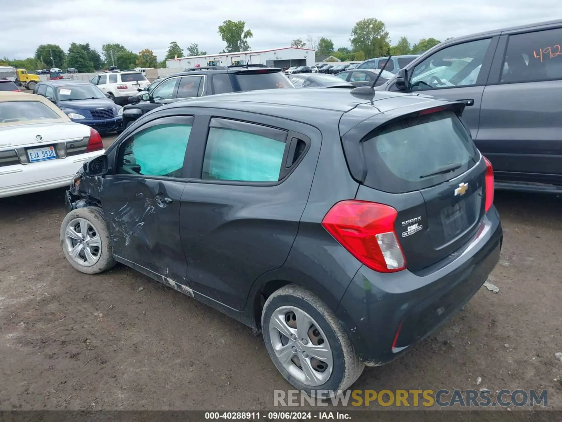 3 Photograph of a damaged car KL8CB6SA8LC414512 CHEVROLET SPARK 2020