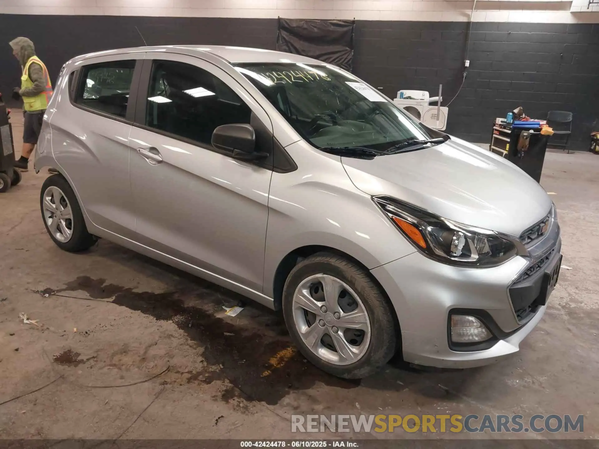 1 Photograph of a damaged car KL8CB6SA8LC420939 CHEVROLET SPARK 2020