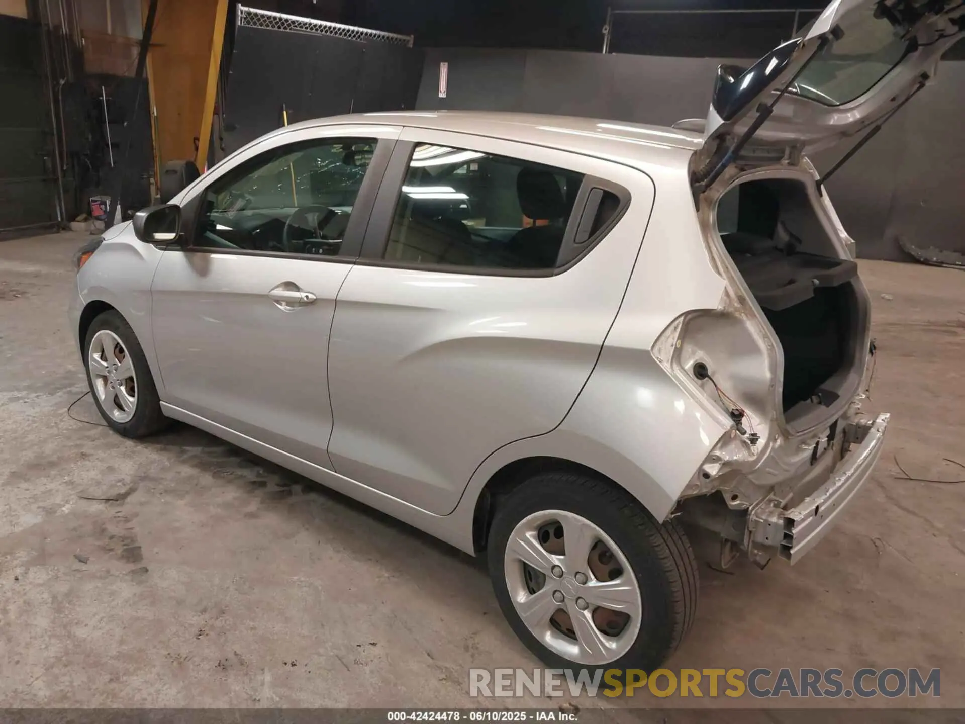 3 Photograph of a damaged car KL8CB6SA8LC420939 CHEVROLET SPARK 2020