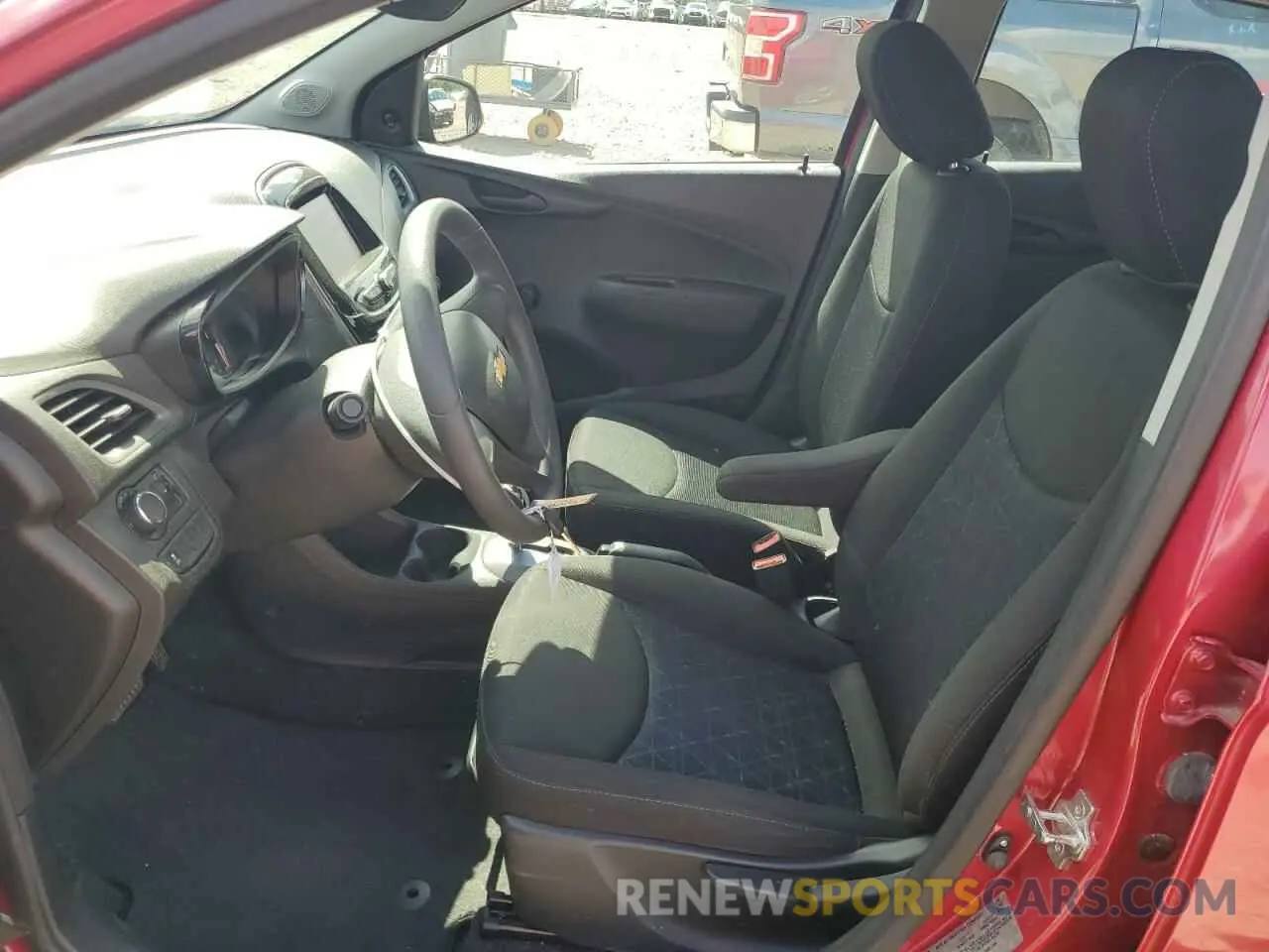 7 Photograph of a damaged car KL8CB6SA8LC457523 CHEVROLET SPARK 2020