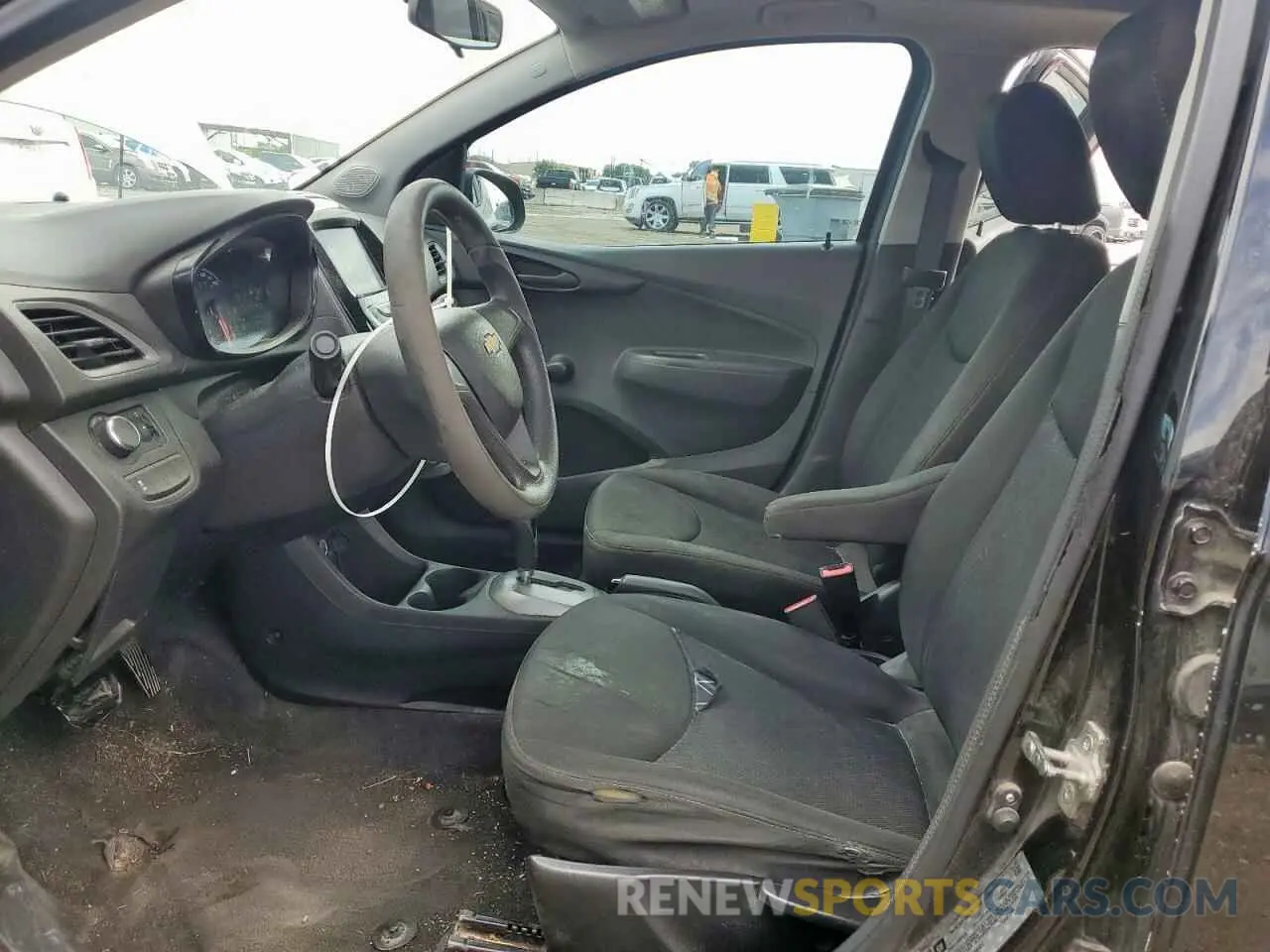 7 Photograph of a damaged car KL8CB6SA8LC466402 CHEVROLET SPARK 2020