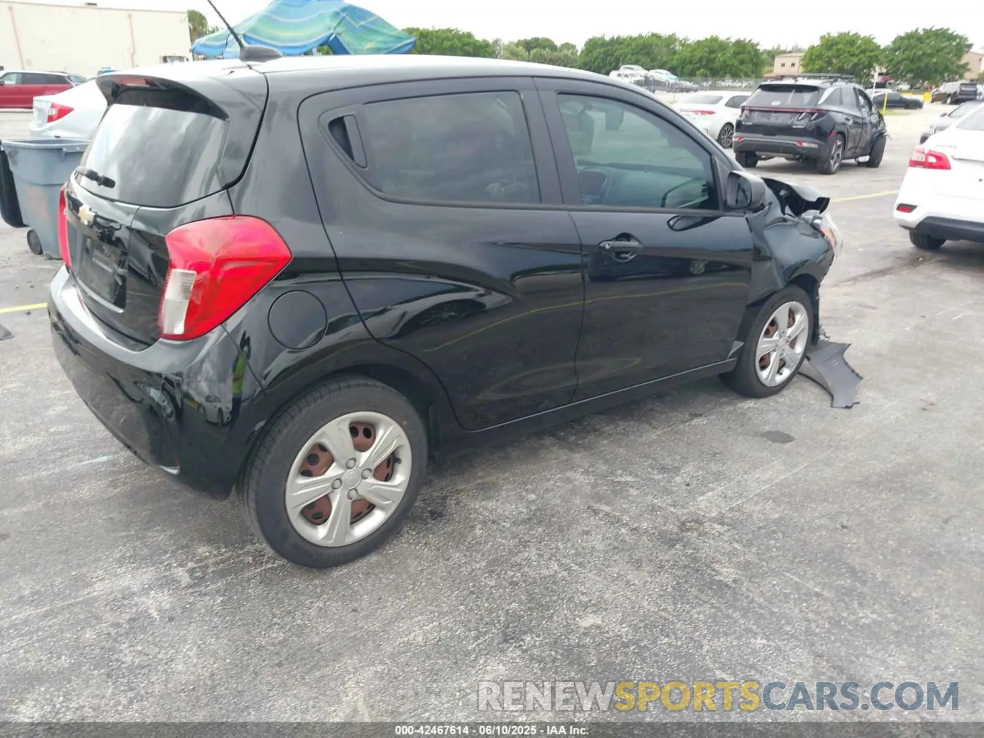 4 Photograph of a damaged car KL8CB6SA8LC479098 CHEVROLET SPARK 2020