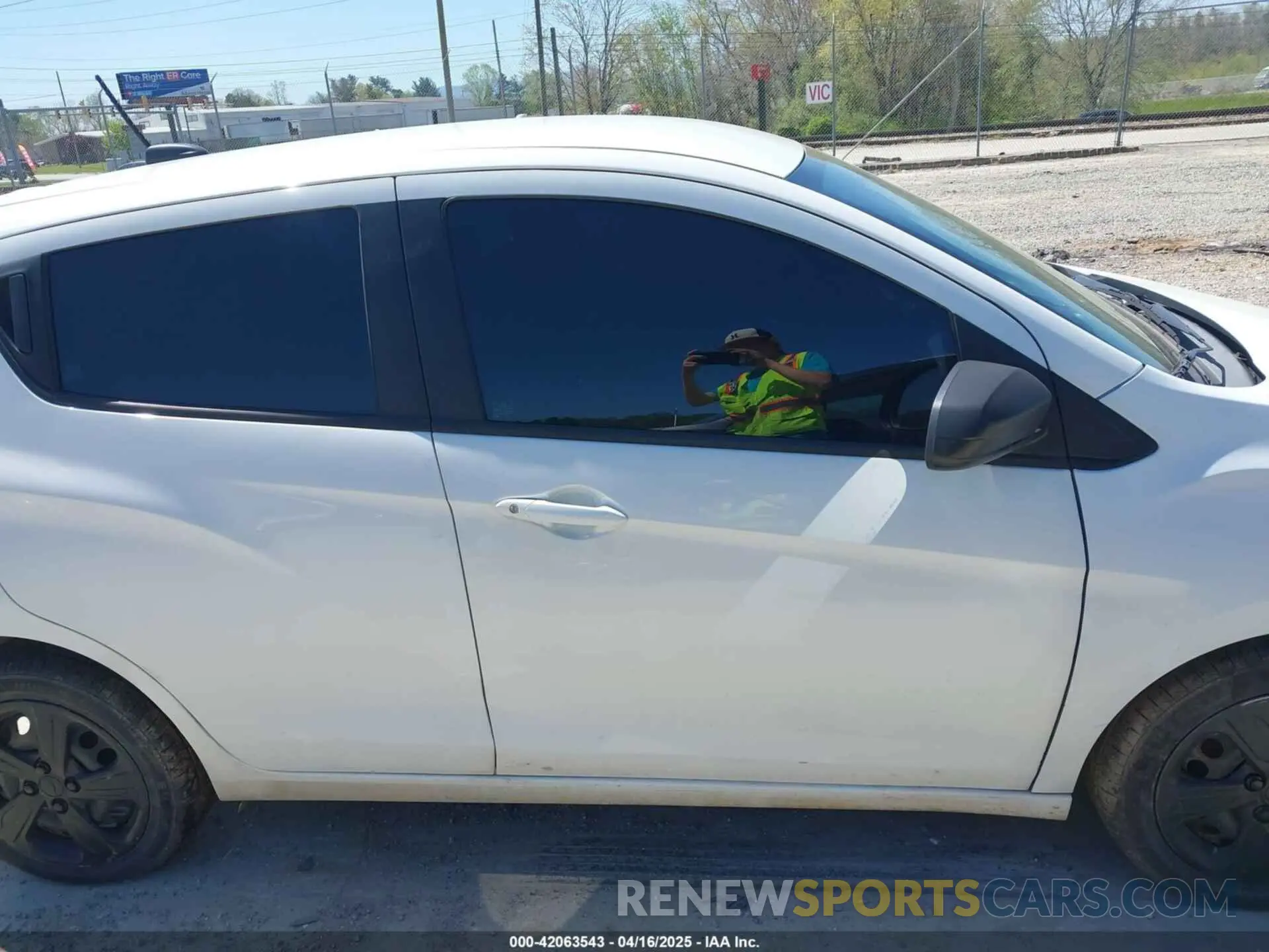 12 Photograph of a damaged car KL8CB6SA9LC427611 CHEVROLET SPARK 2020