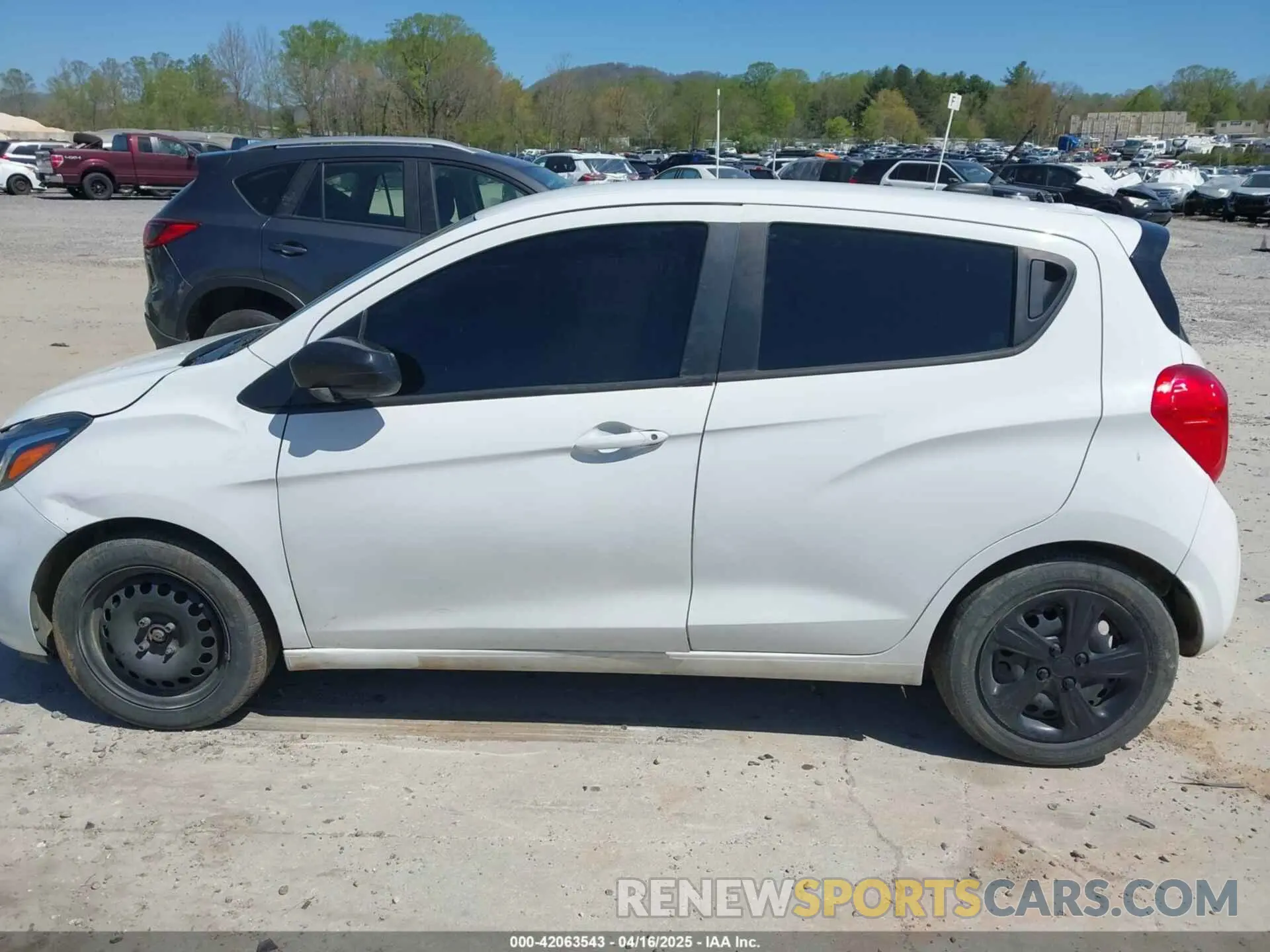 13 Photograph of a damaged car KL8CB6SA9LC427611 CHEVROLET SPARK 2020