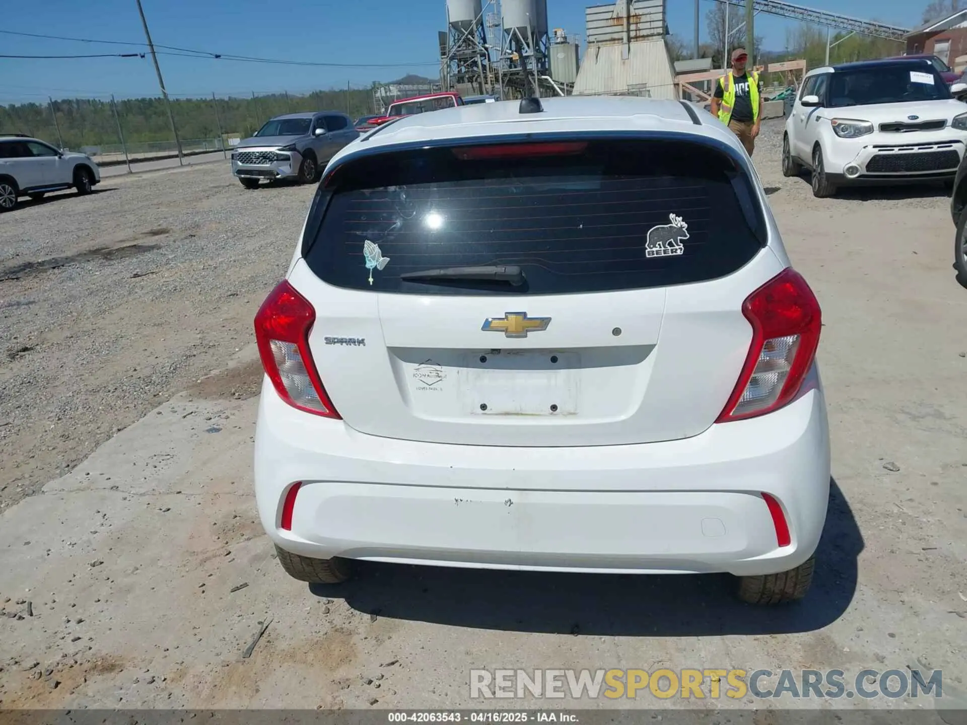 15 Photograph of a damaged car KL8CB6SA9LC427611 CHEVROLET SPARK 2020
