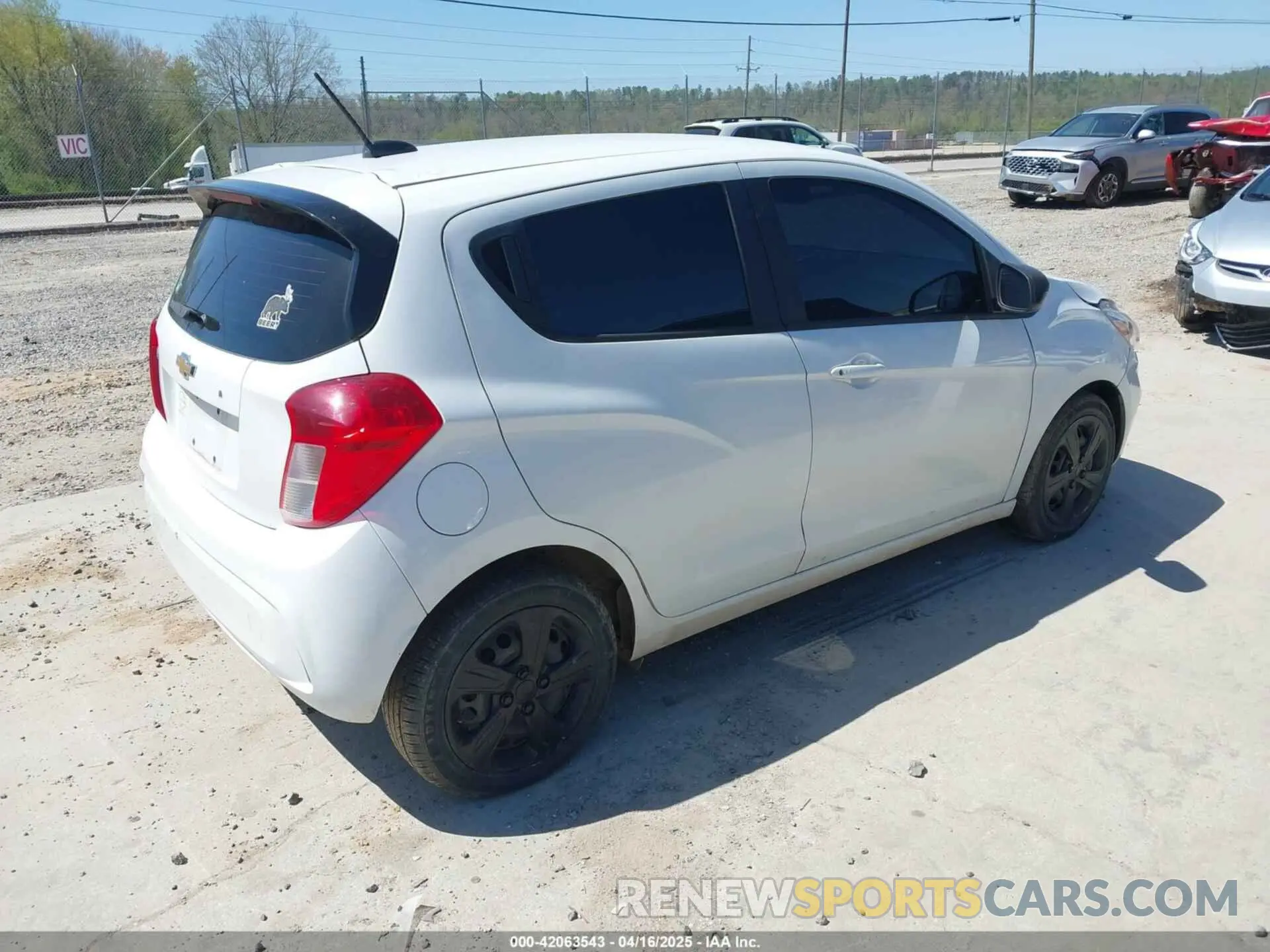 4 Photograph of a damaged car KL8CB6SA9LC427611 CHEVROLET SPARK 2020