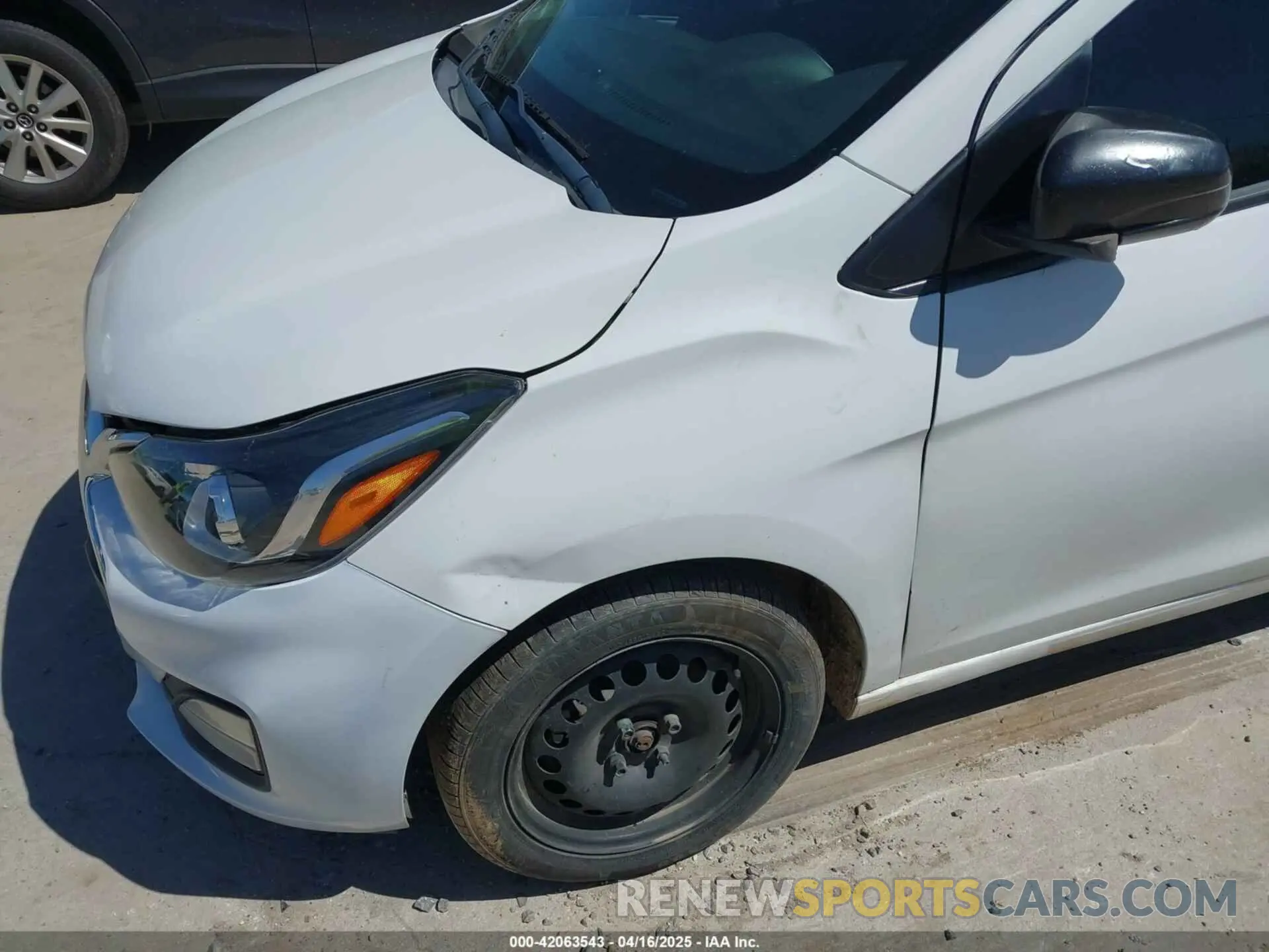 6 Photograph of a damaged car KL8CB6SA9LC427611 CHEVROLET SPARK 2020