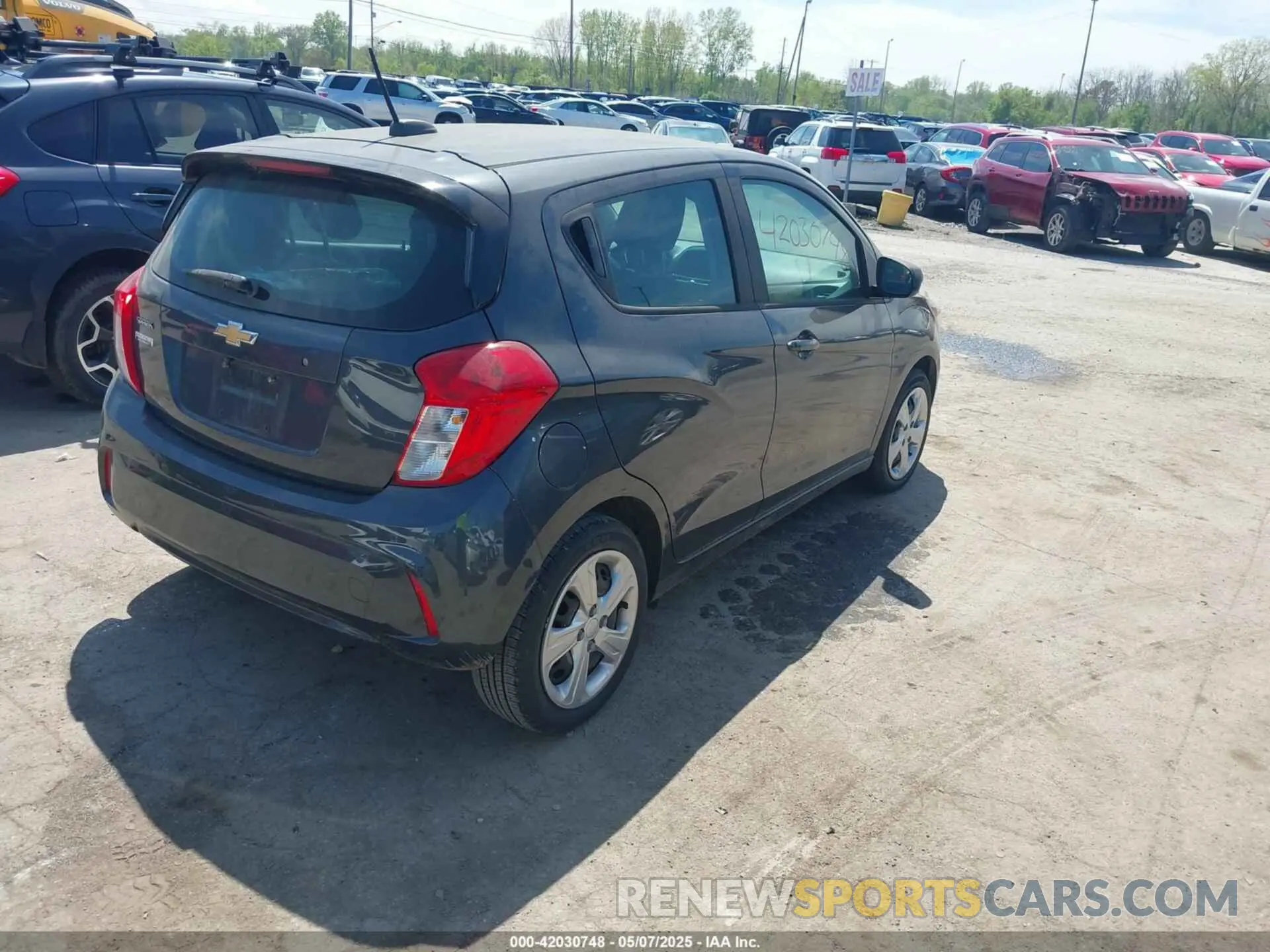 4 Photograph of a damaged car KL8CB6SA9LC468918 CHEVROLET SPARK 2020