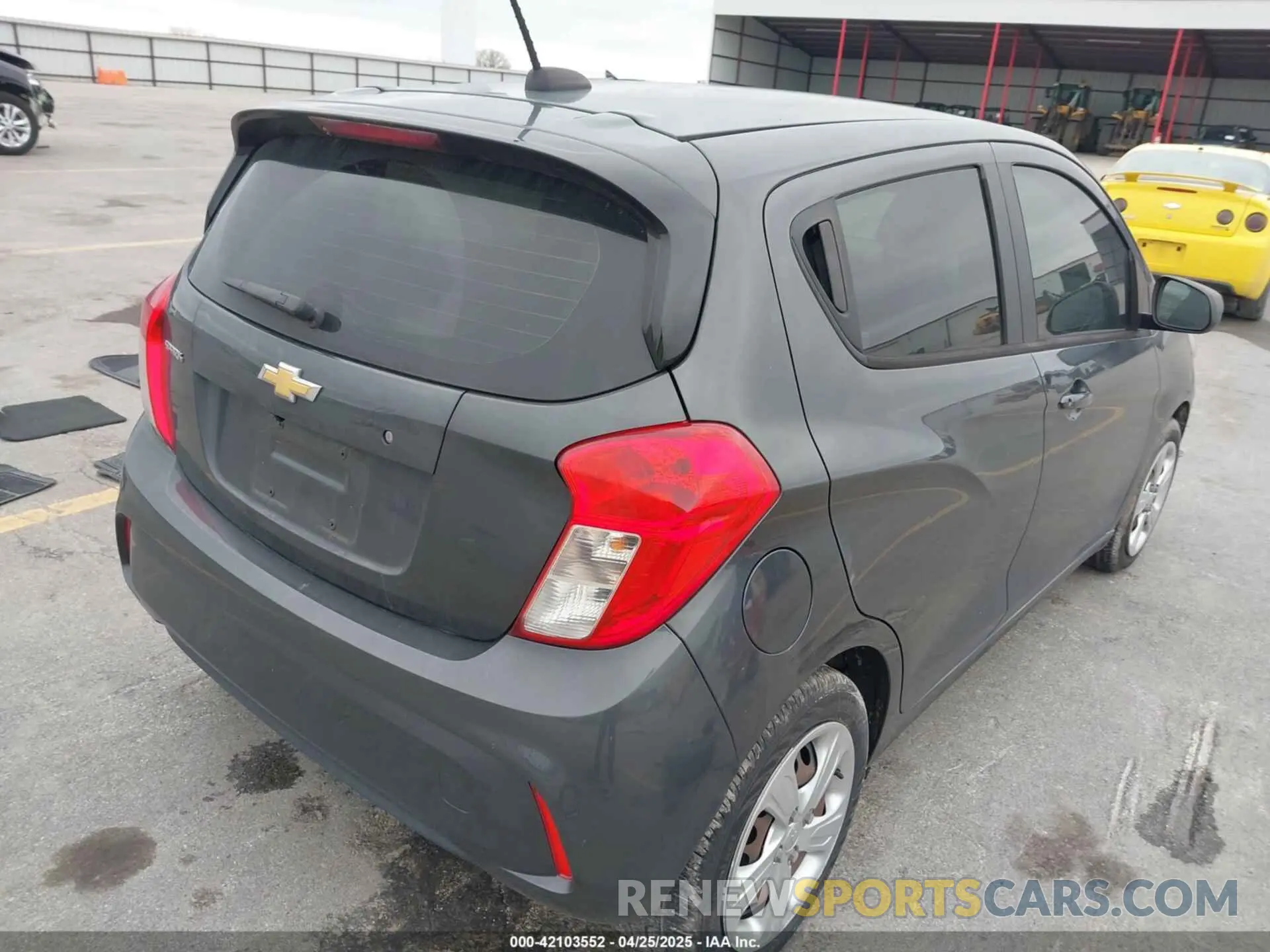 4 Photograph of a damaged car KL8CB6SA9LC473908 CHEVROLET SPARK 2020