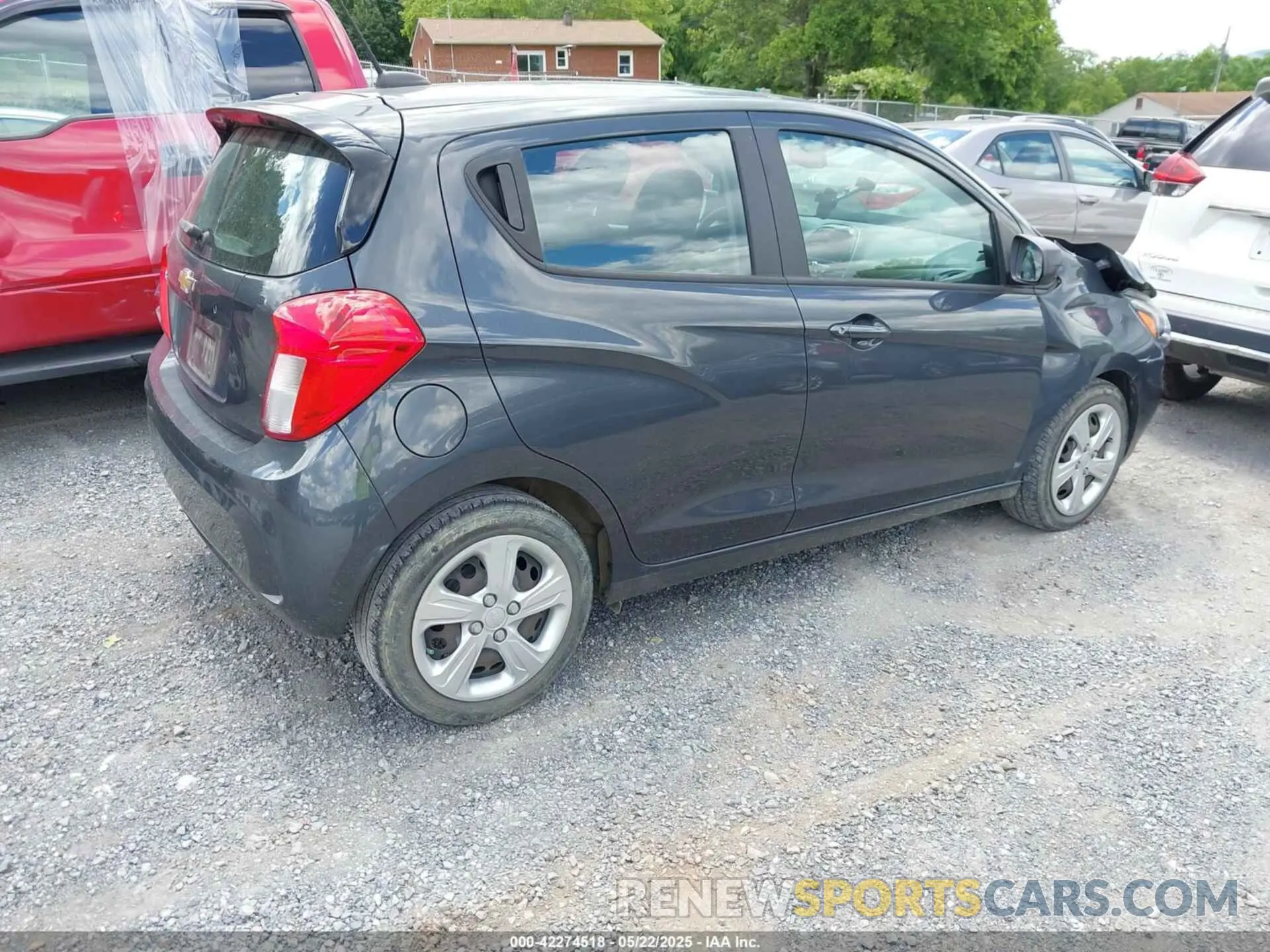 4 Photograph of a damaged car KL8CB6SAXLC460293 CHEVROLET SPARK 2020