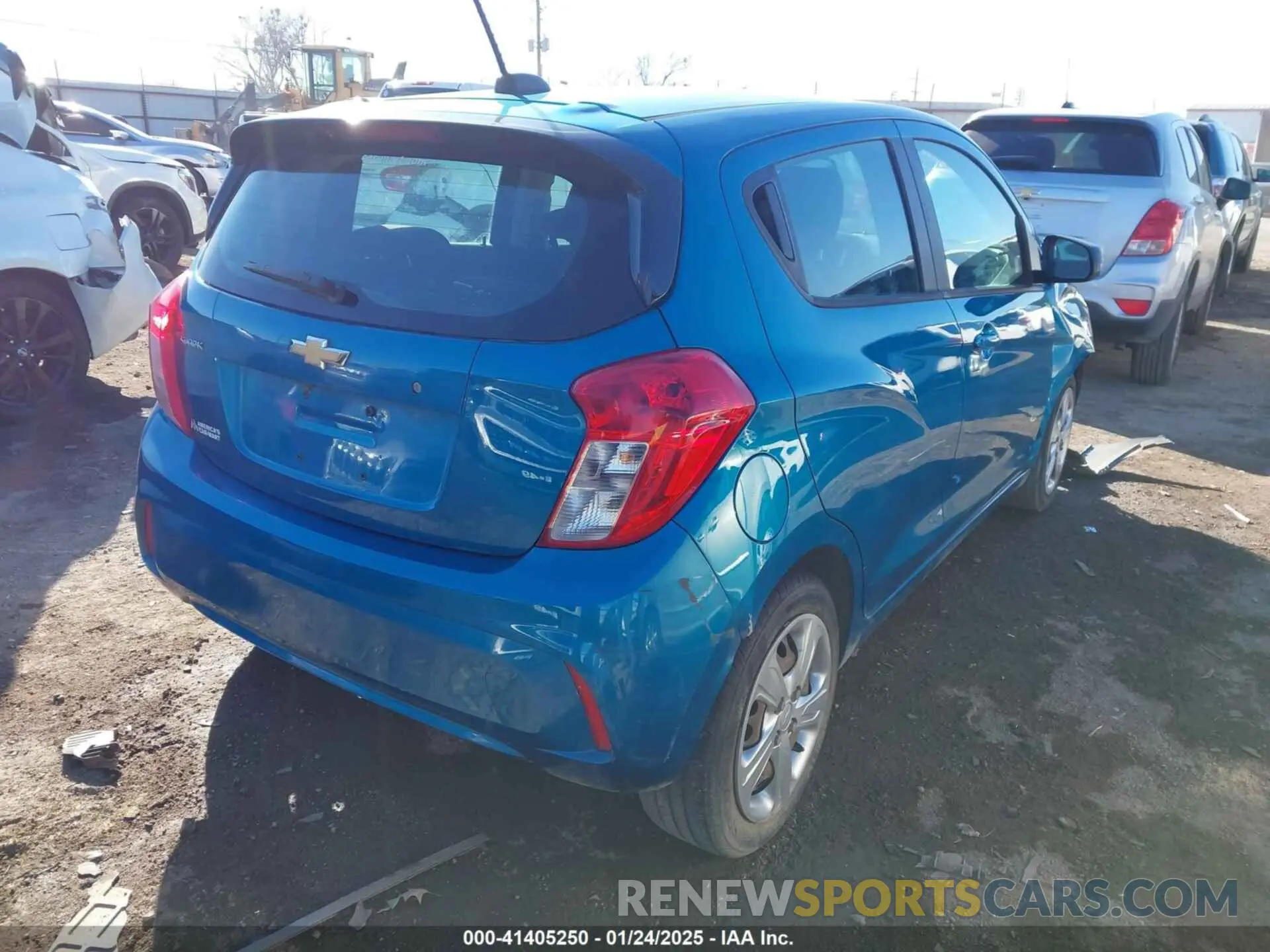 4 Photograph of a damaged car KL8CB6SAXLC463274 CHEVROLET SPARK 2020