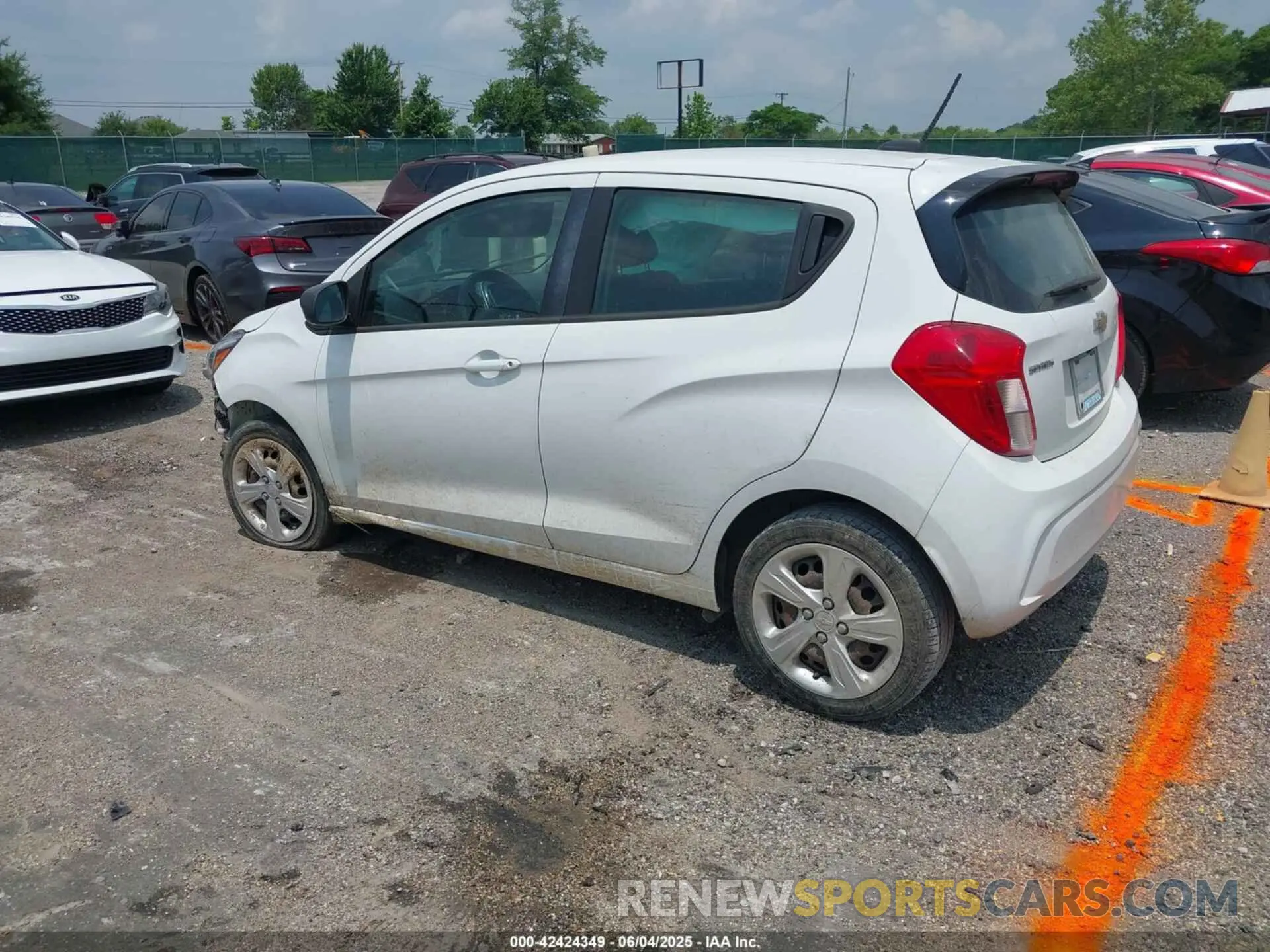 3 Photograph of a damaged car KL8CB6SAXLC478146 CHEVROLET SPARK 2020