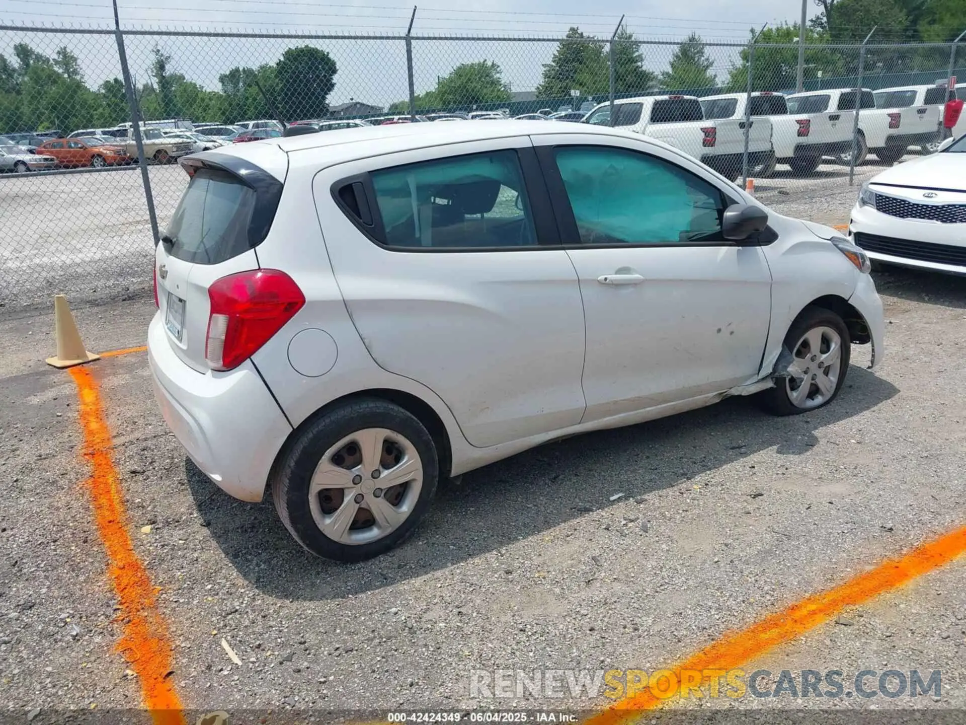 4 Photograph of a damaged car KL8CB6SAXLC478146 CHEVROLET SPARK 2020