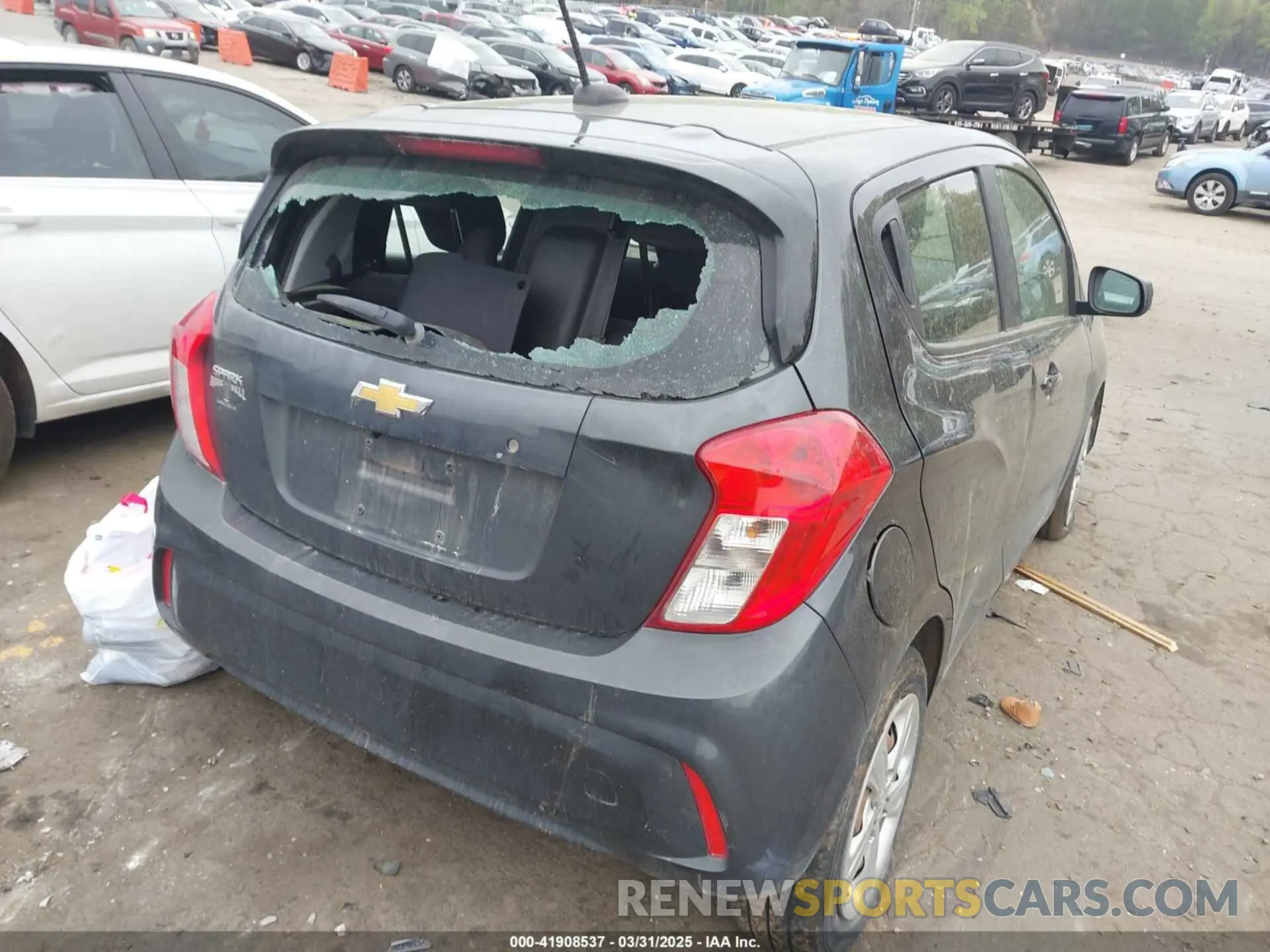 4 Photograph of a damaged car KL8CB6SAXLC480317 CHEVROLET SPARK 2020