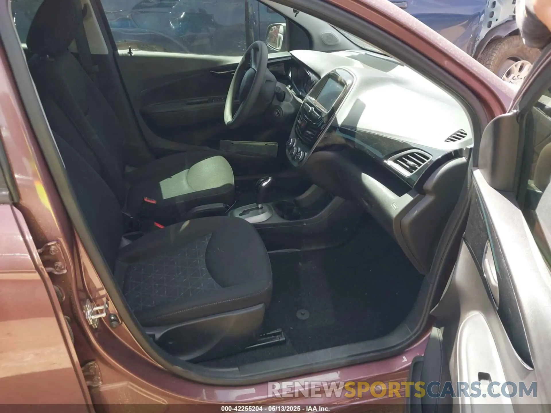 5 Photograph of a damaged car KL8CD6SA0LC415163 CHEVROLET SPARK 2020