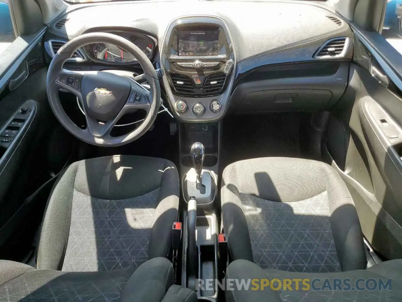 8 Photograph of a damaged car KL8CD6SA0LC461527 CHEVROLET SPARK 2020