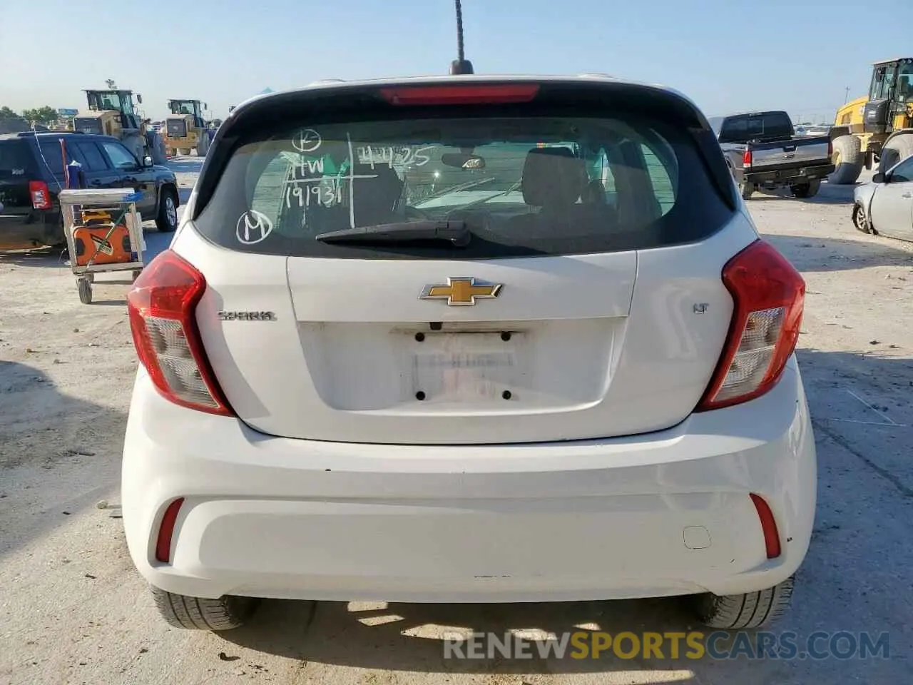 6 Photograph of a damaged car KL8CD6SA1LC451265 CHEVROLET SPARK 2020