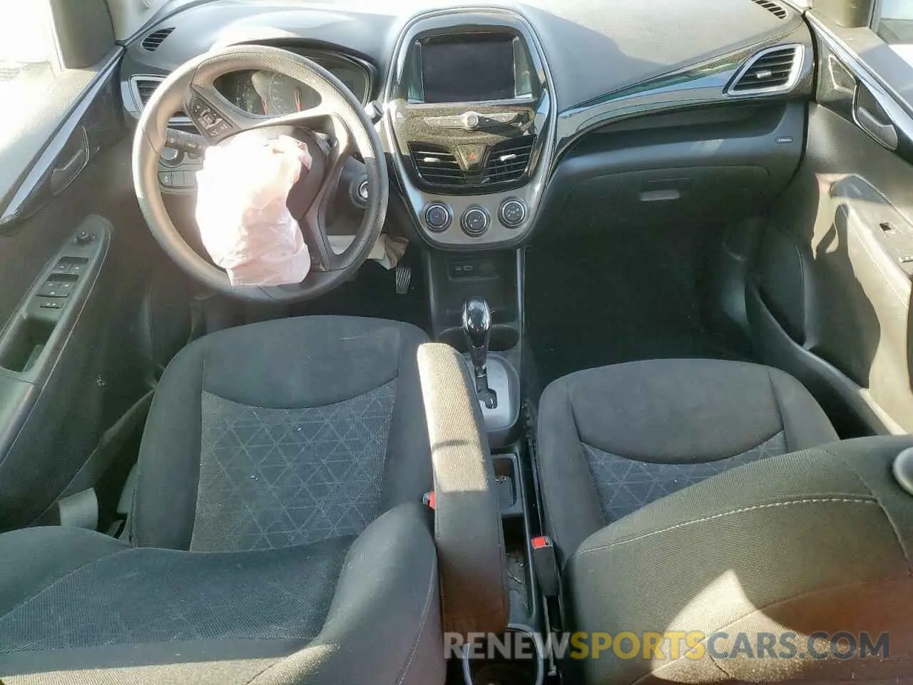 8 Photograph of a damaged car KL8CD6SA1LC451265 CHEVROLET SPARK 2020